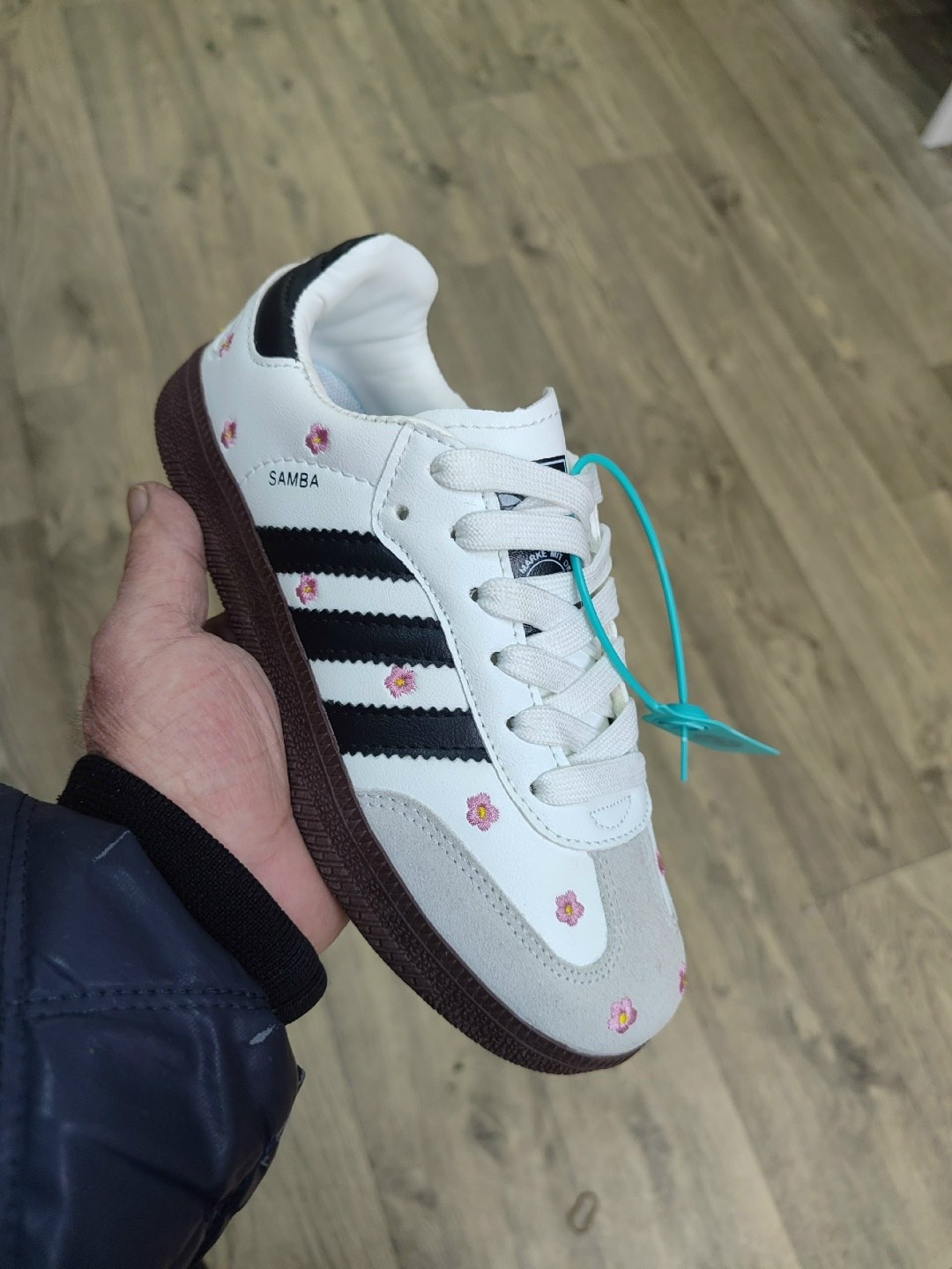 кроссовки samba adidas,женские кроссовки adidas samba og цвет floral black,кроссовки adidas samba og,кроссовки adidas originals samba,адидас кроссовки мужские женские adidas samba og originals vegan n