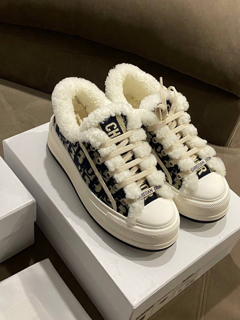 женские зимние кеды с мехом christian dior walk'n',женские кроссовки кеды с мехом dior walk'n'dior,женские зимние кеды с мехом christian dior walkn,женские зимние кеды с мехом christian dior walk'n' с