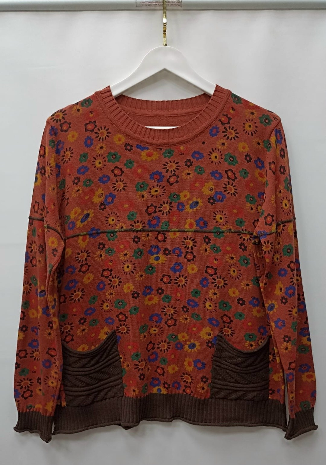 модные свитера,свитер с принтом,свитер,свитер с рисунком,вязаный свитер с принтом