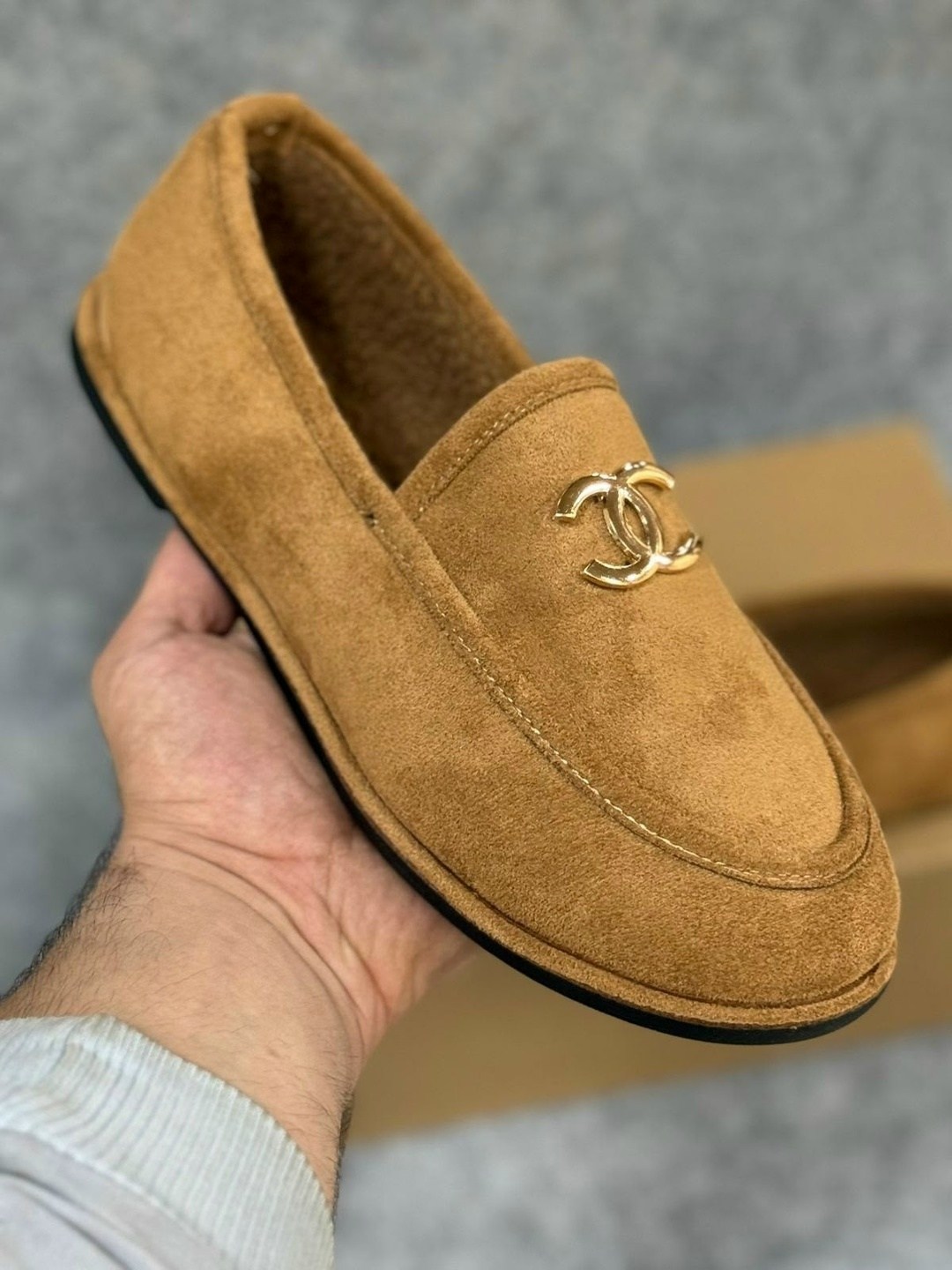 женские замшевые лоферы chanel коричневые с мехом,,лоферы chanel,лоферы женские chanel,лоферы женские на меху chanel