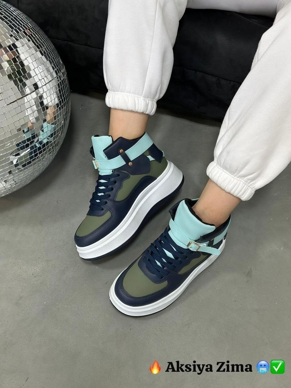 женские кроссовки,зимние женские кроссовки,,высокие кроссовки,зимние высокие кроссовки женские