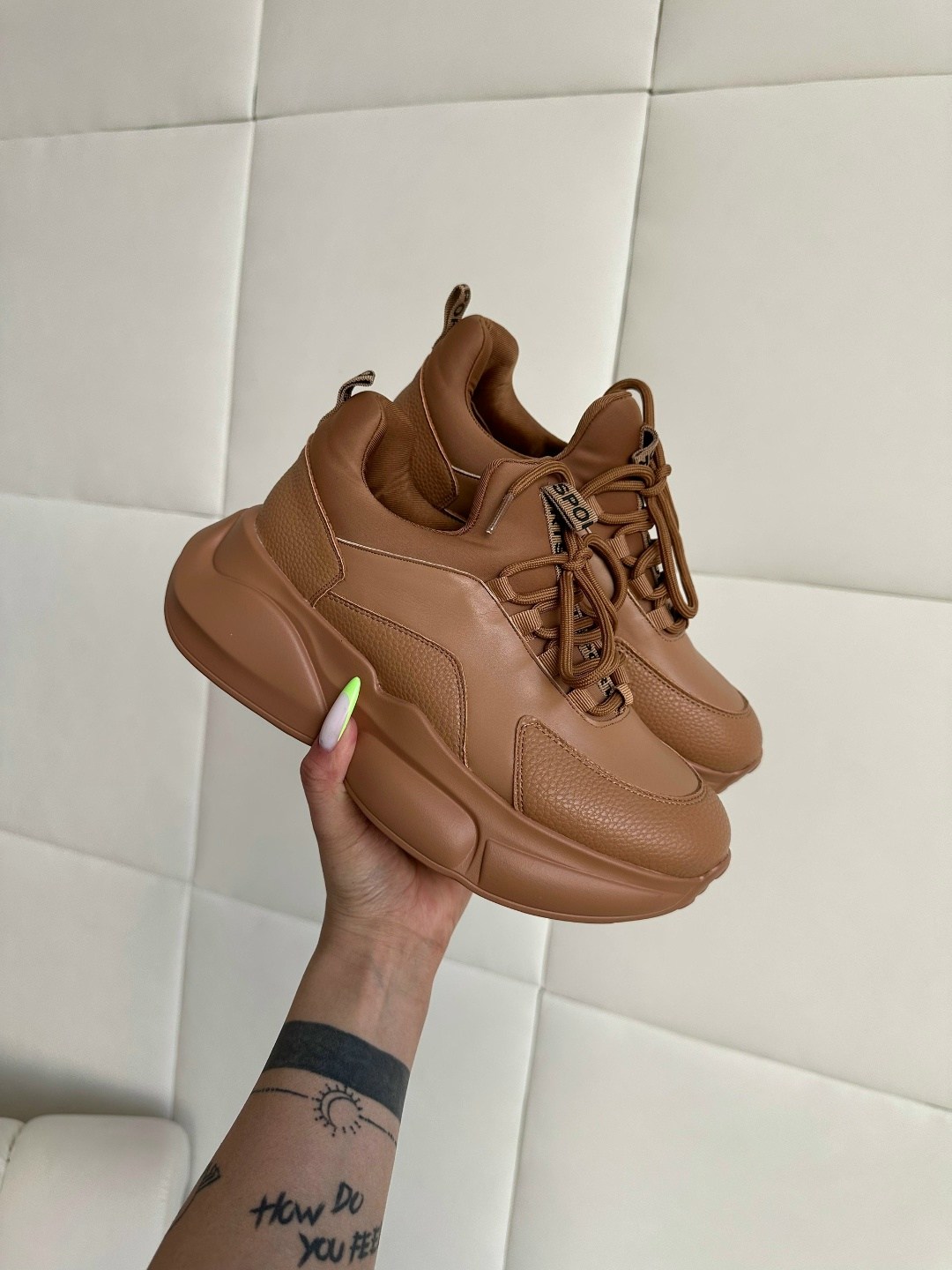 ,кроссовки женскиe,кроссовки массивные,бежевые кроссовки,массивные кроссовки женские