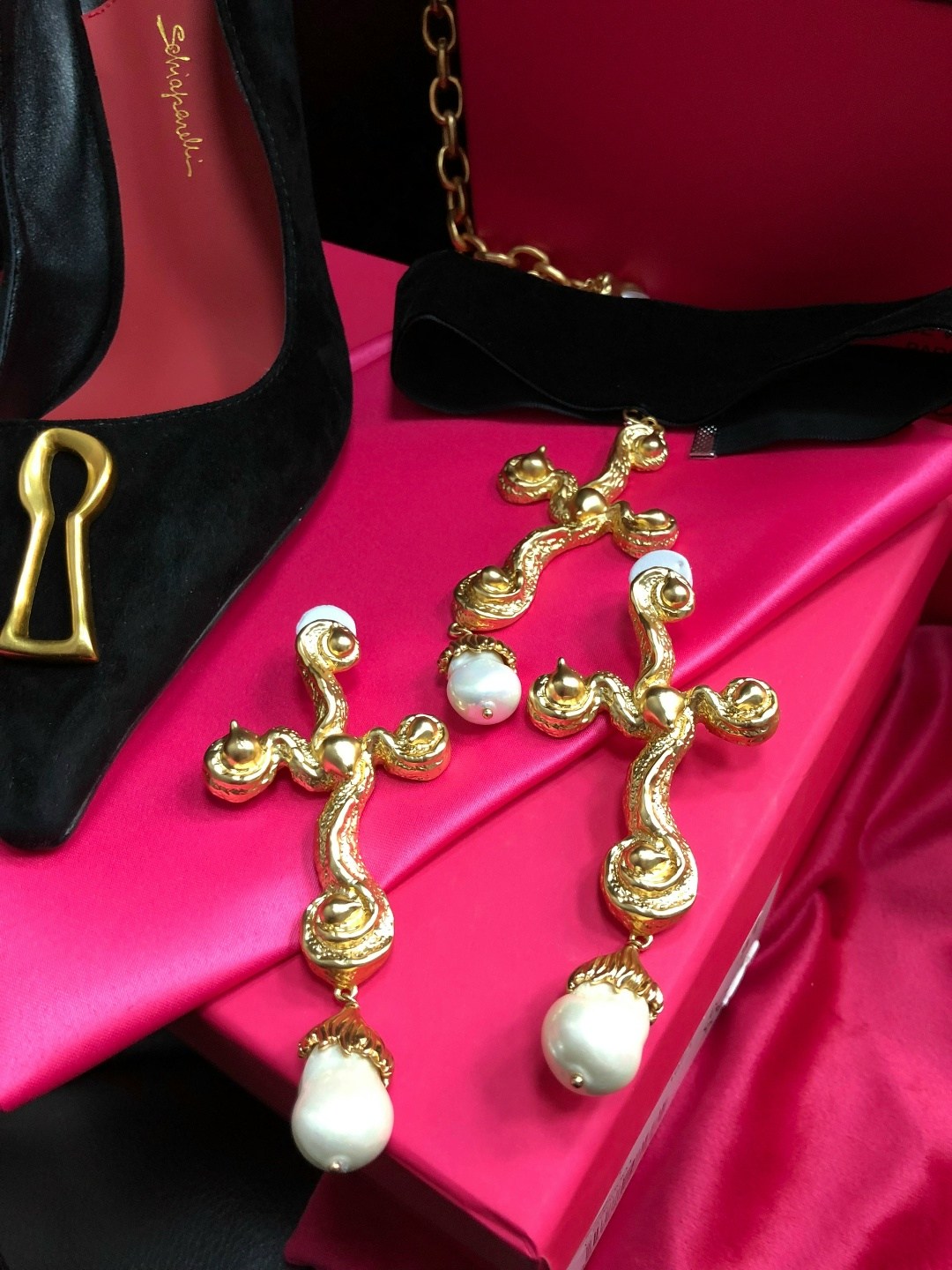 женские туфли лодочки,туфли женские,черные замшевые туфли на высоком каблуке с острым носком,туфли лодочка,черные туфли