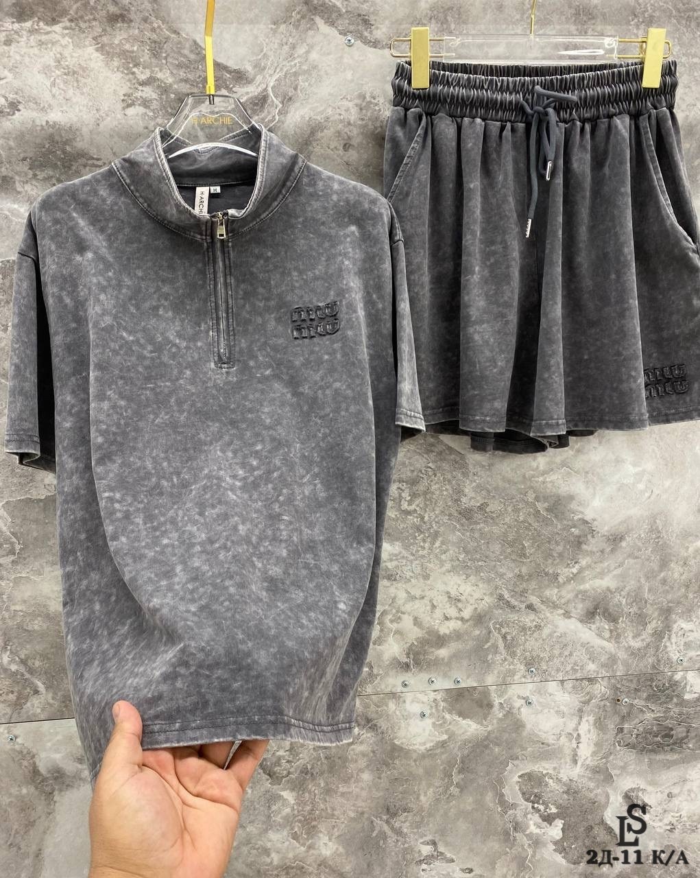 костюм велюровый,спортивные костюм,сток одежда,спортивные костюмы женские,костюм шортами