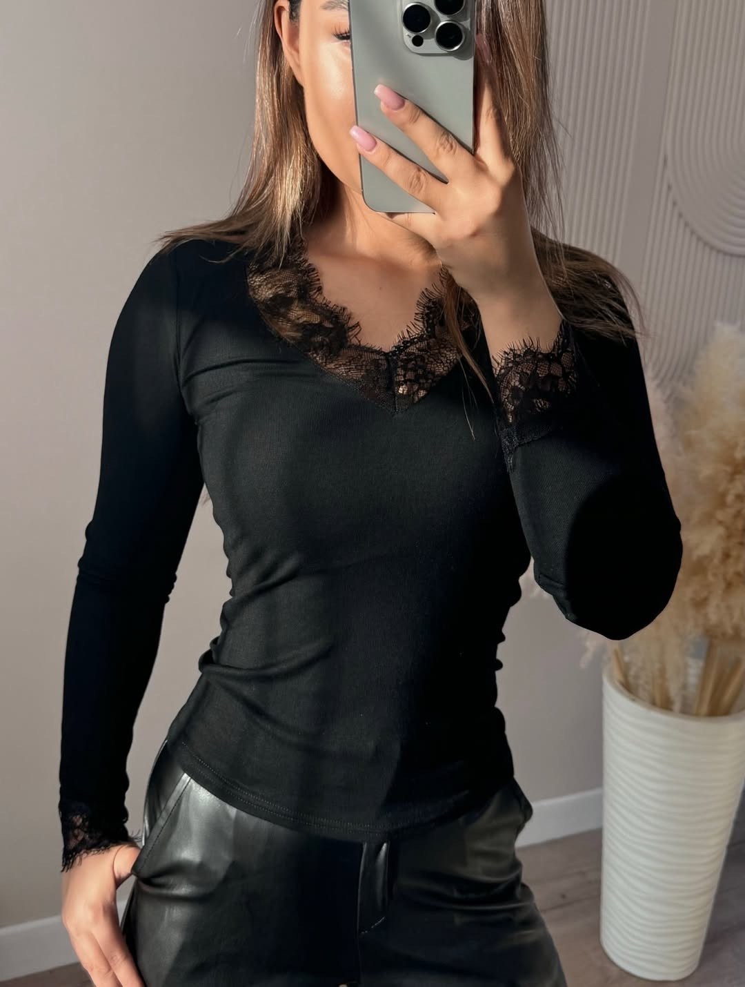 кофта,лонгслив pieces barbera черный,лонгслив с кружевом женский,кружевной топ с длинными рукавами и вырезами,