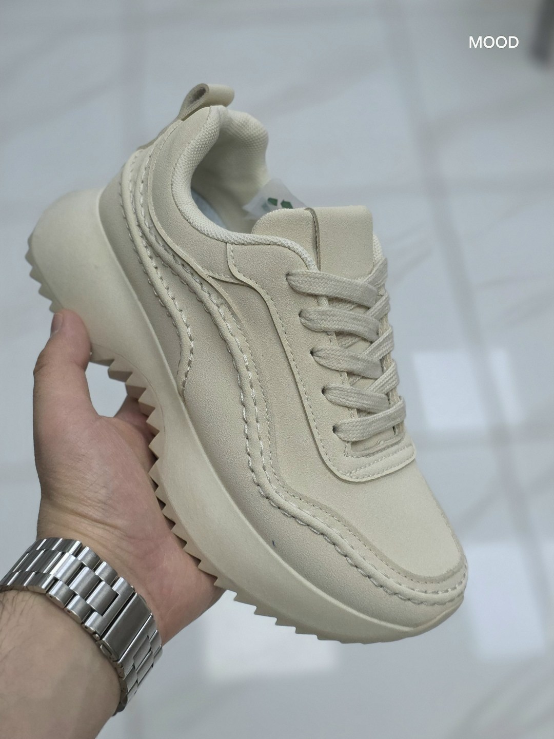 ,кроссовки женские черные,кроссовки женские,черные кроссовки,кроссовки