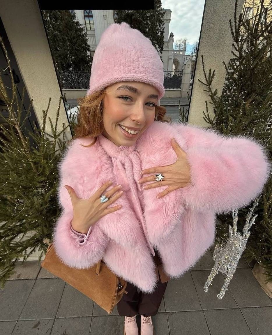 розовая шуба,шуба из искусственного меха,розовая шубка,зимняя мода