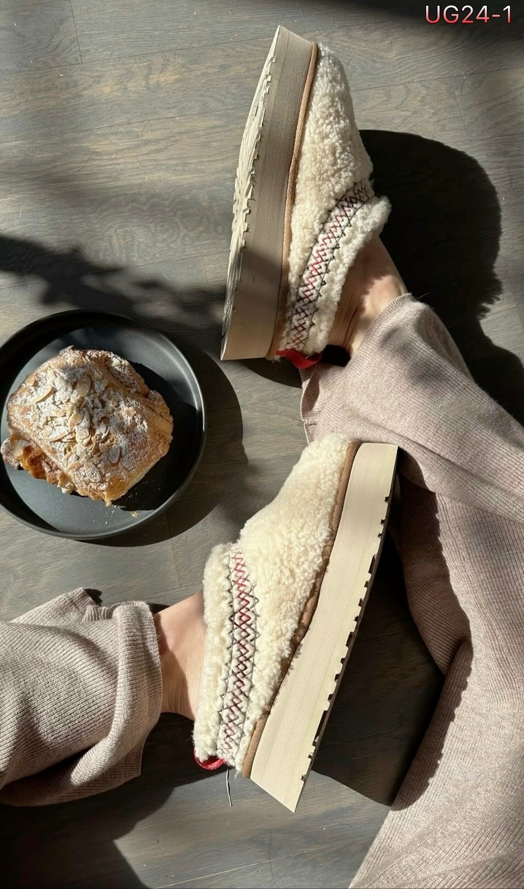 теплые тапочки,женские меховые шлепанцы на плоской подошве,,женские меховые тапочки,модные тапочки