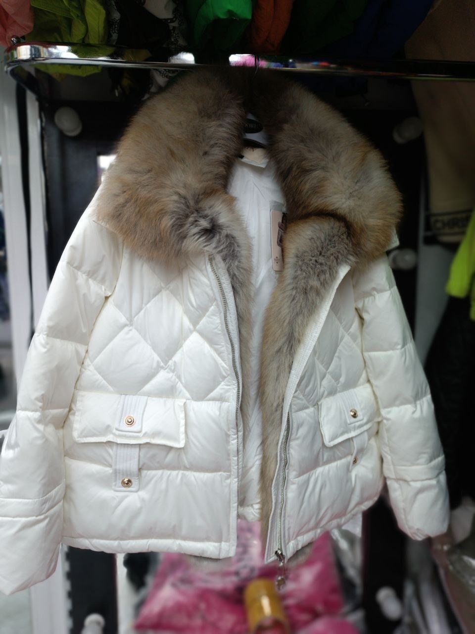женская куртка зимняя,пуховик с натуральным мехом,пуховик с мехом,женские пуховики,пуховик с мехом женский