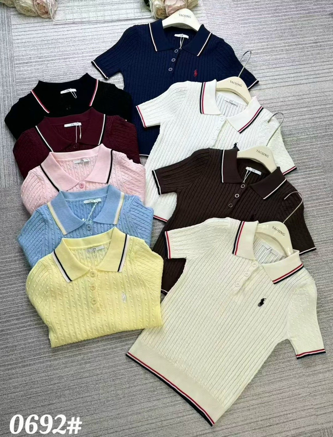 женская кофта,кофточка для спокойных аутфитов в стиле old money,рубашка-поло ralph lauren,поло свитер,рубашка поло