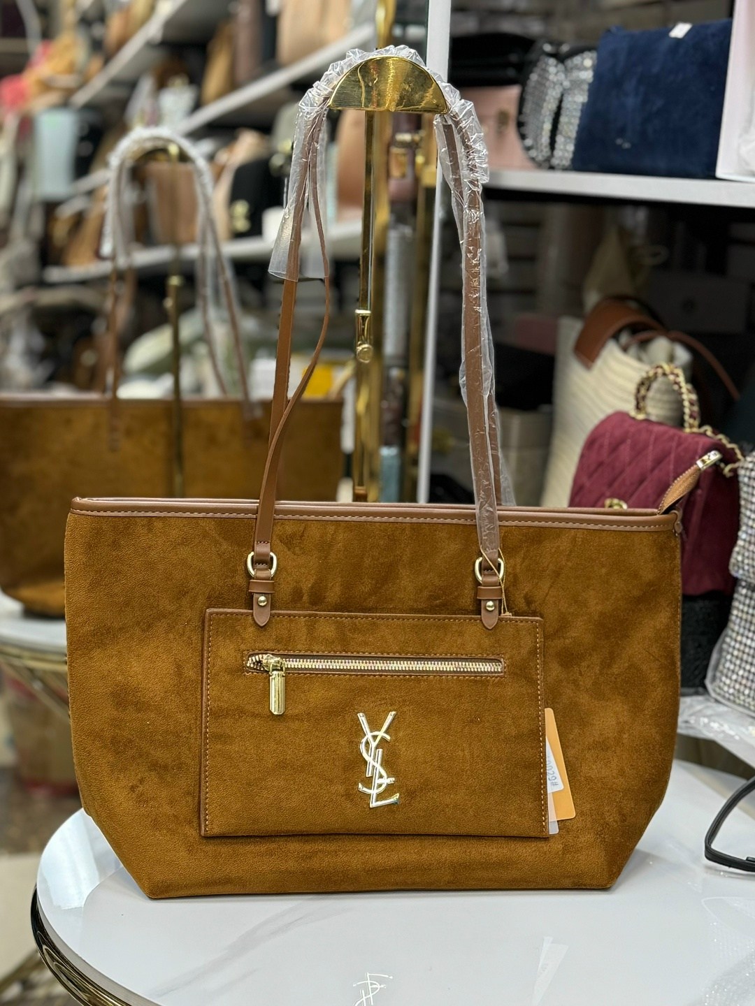 yves saint laurent сумка,сумка женская yves saint laurent замшевая,замшевая сумка yves saint laurent 32x25 см,женская сумка ysl,сумка yves saint laurent женская