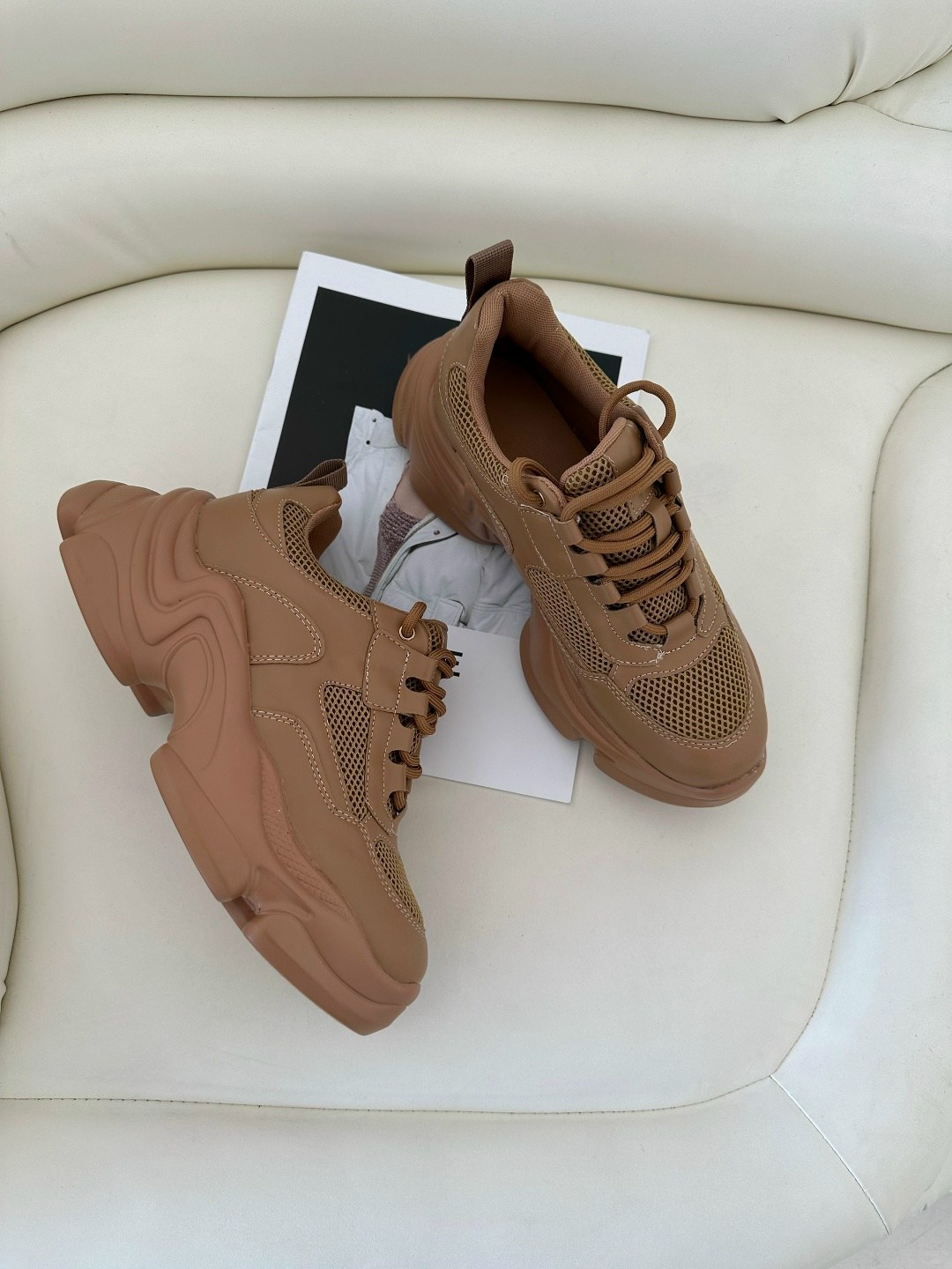 ,кроссовки женскиe,массивные кроссовки для женщин,женские массивные кроссовки,кроссовки женские коричневые