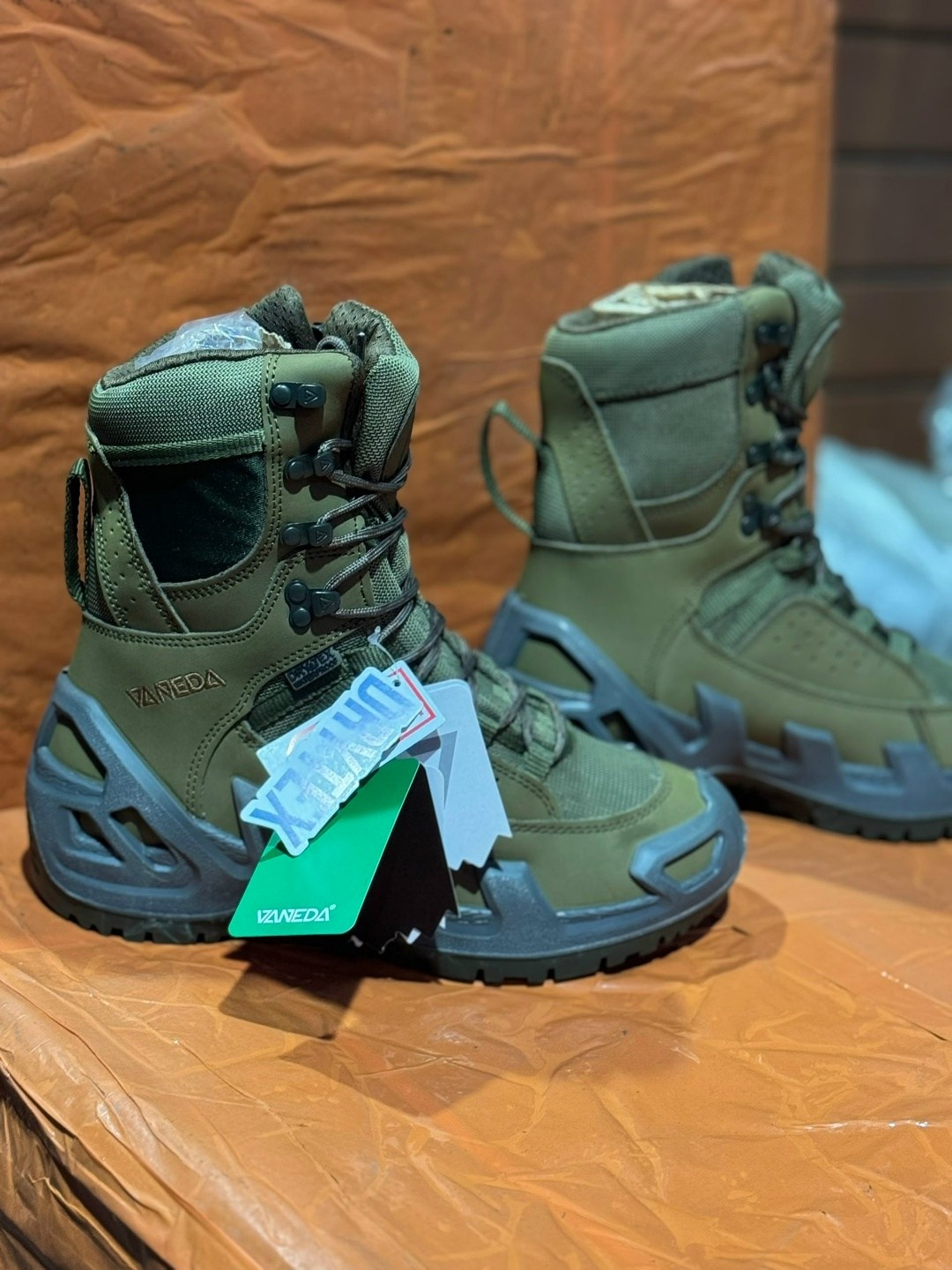 тактические ботинки треккинговые лова высокие олива,ботинки тактические lowa,берцы высокие тактические lowa zephyr gtx high хаки оливa,тактические ботинки треккинговые лова высокие олива lowa 20255009