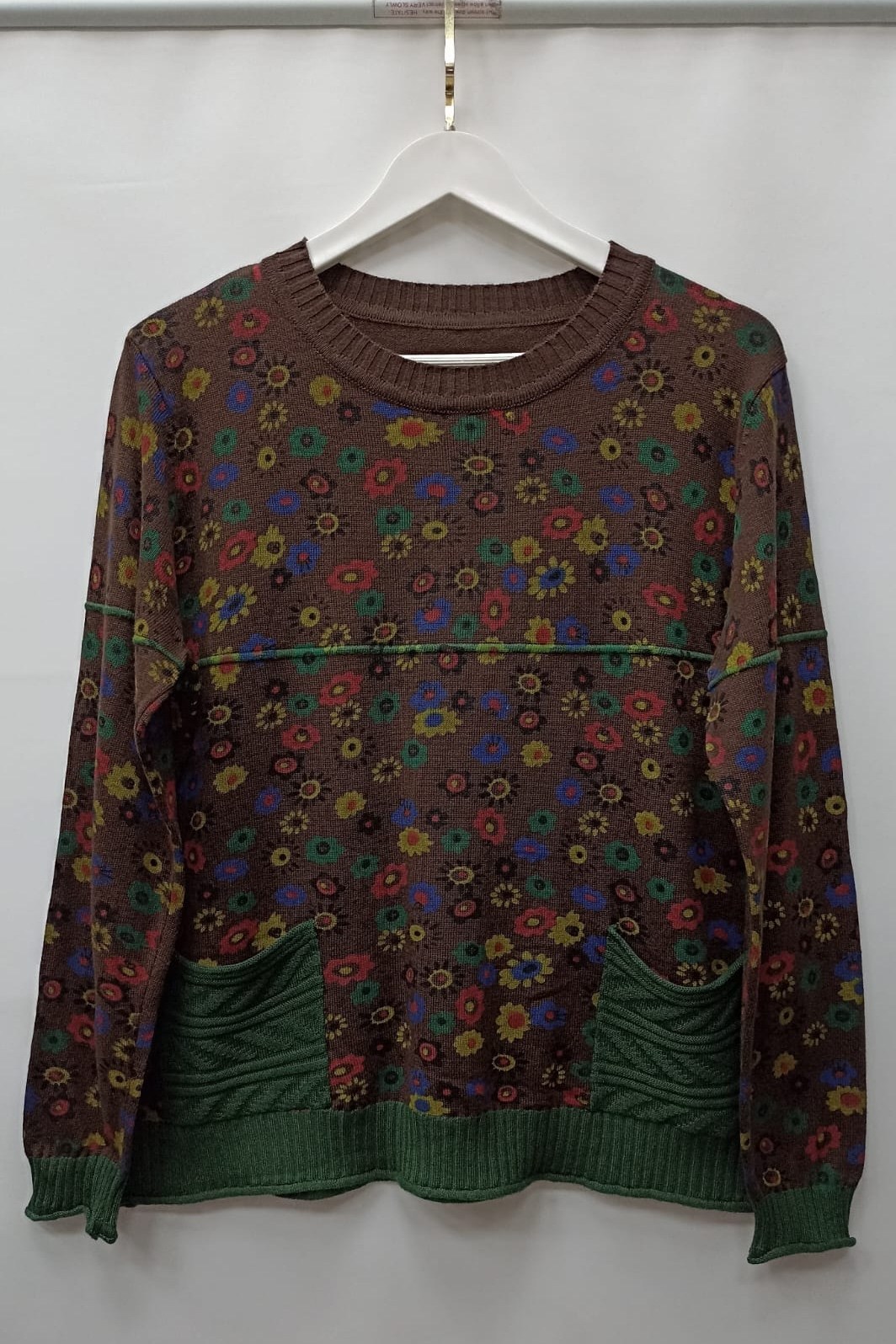 модные свитера,свитер с принтом,свитер,свитер с рисунком,вязаный свитер с принтом