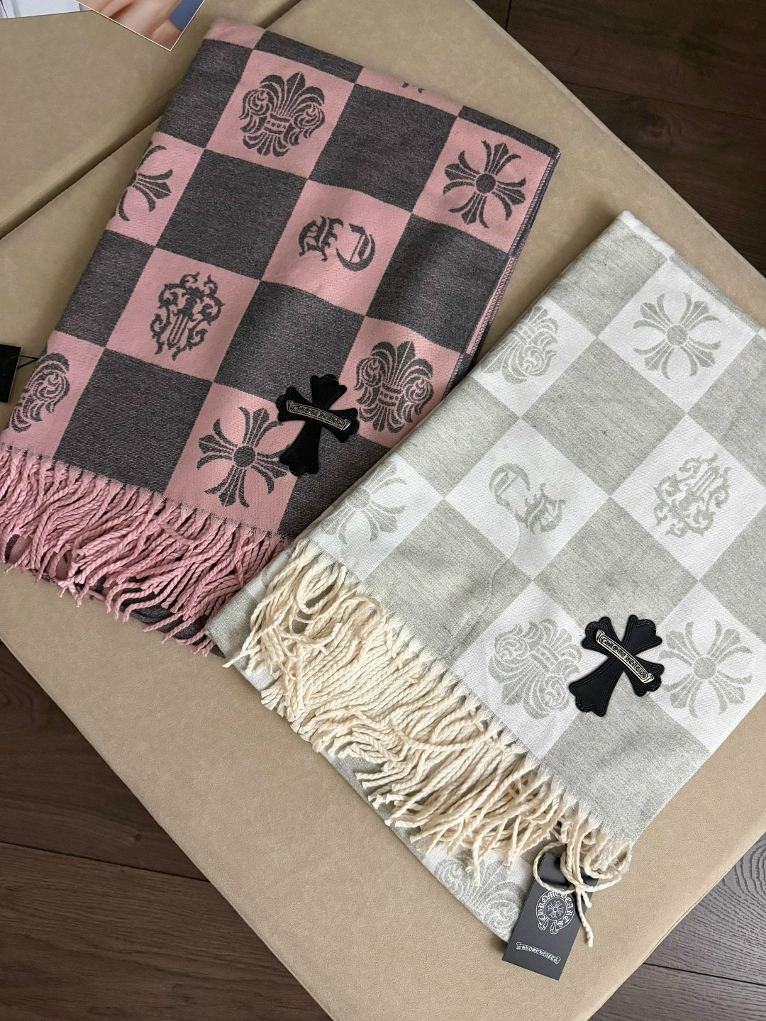 шарф луи виттон,кашемировый шарф,розовый шарф луи виттон,шарфы для женщин,шарф кашемир