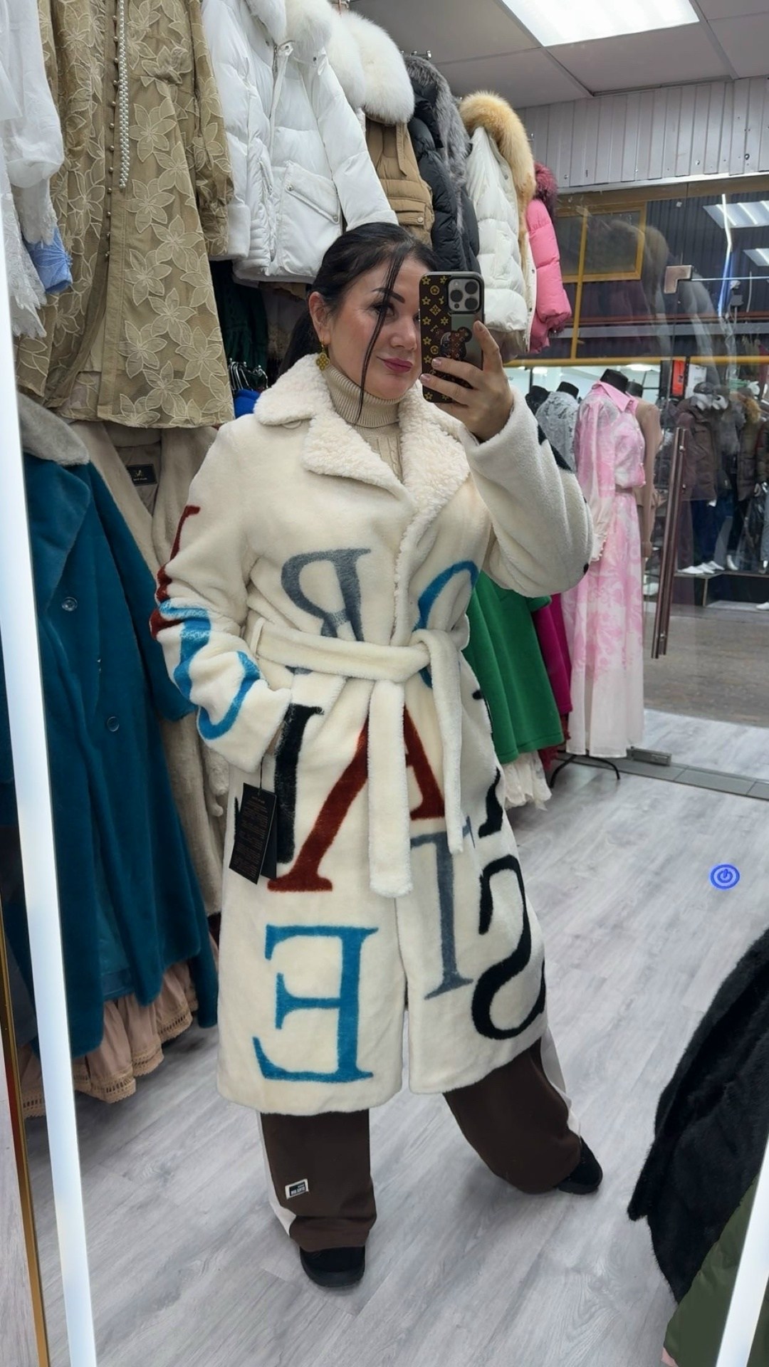 женское шерстяное пальто с принтом,шуба женская,шуба,современные шубы,пальто с принтом