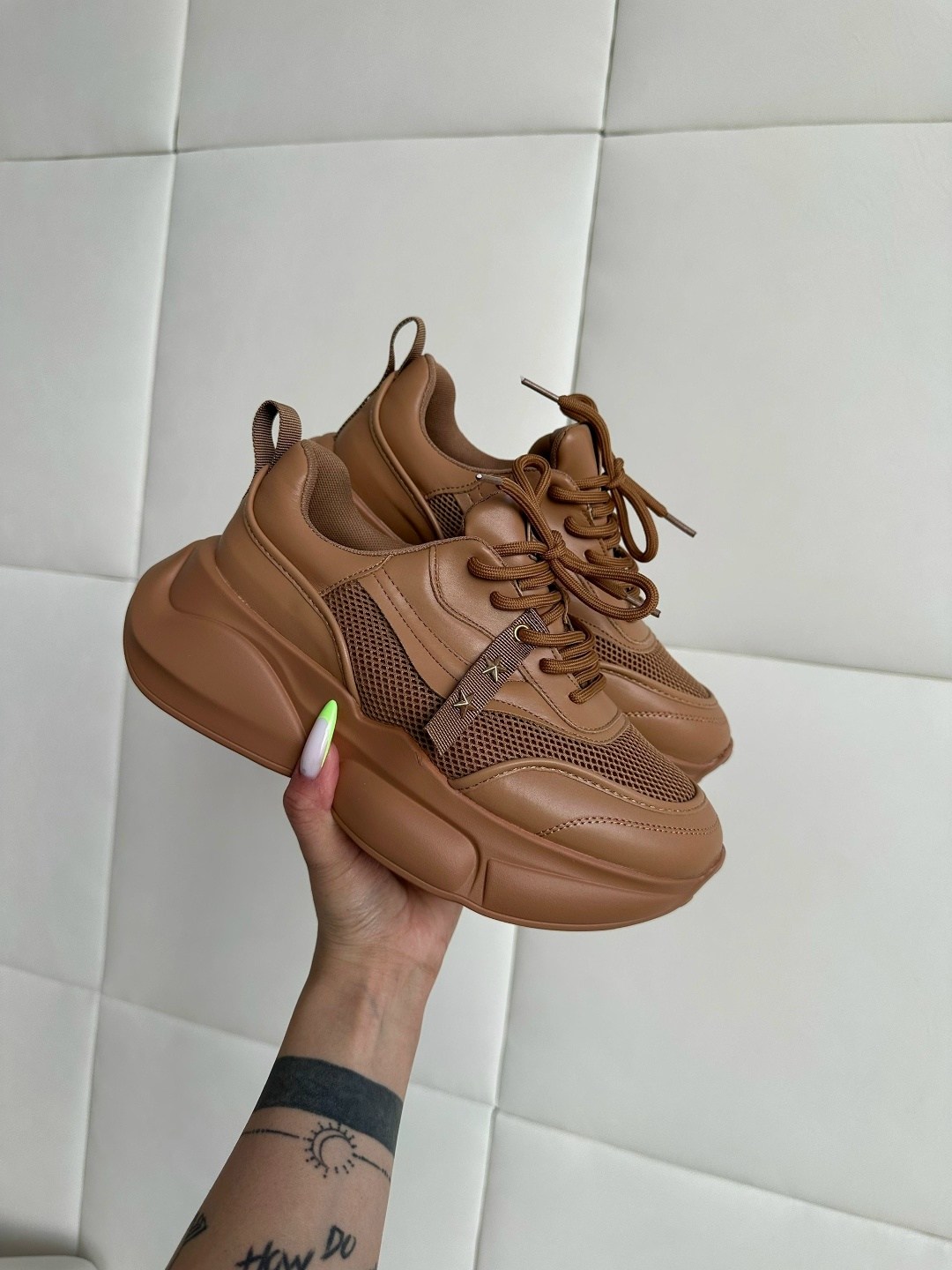 женские кроссовки,кроссовки,женские массивные кроссовки,женские кроссовки на массивной платформе,женские кроссовки платформа