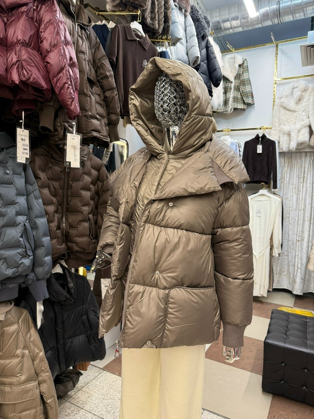 куртка зимняя с капюшоном оверсайз by button,куртка демисезонная,куртка оверсайз,женская куртка пуховик,женская куртка