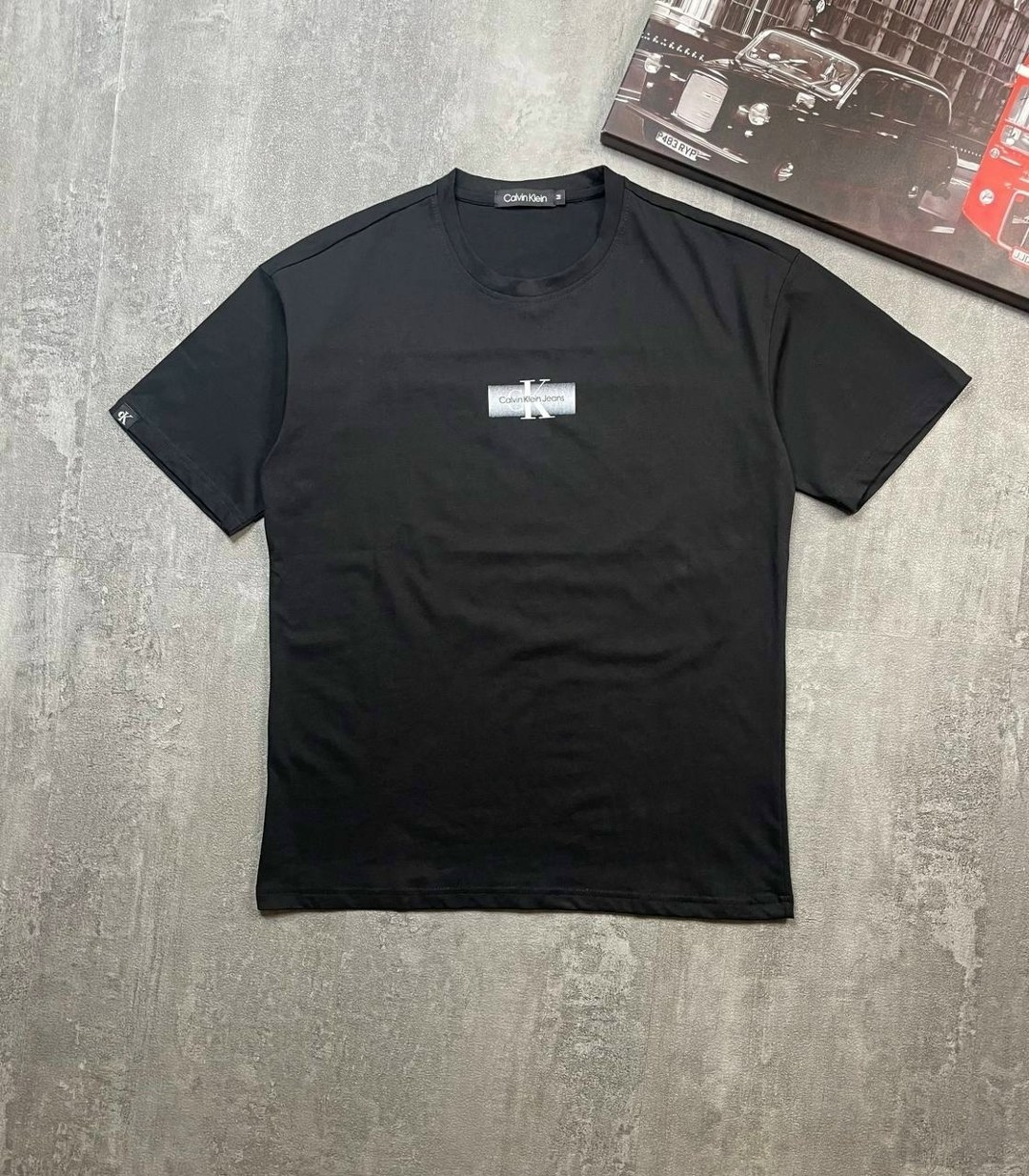 calvin klein мужская футболка,calvin klein футболка черная,мужская черная футболка embroidery patch tee calvin klein jeans,мужская черная футболка embroidery patch tee calvin klein jeans j30j325700,му