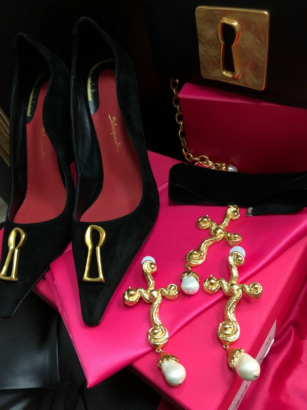 женские туфли лодочки,туфли женские,черные замшевые туфли на высоком каблуке с острым носком,туфли лодочка,черные туфли