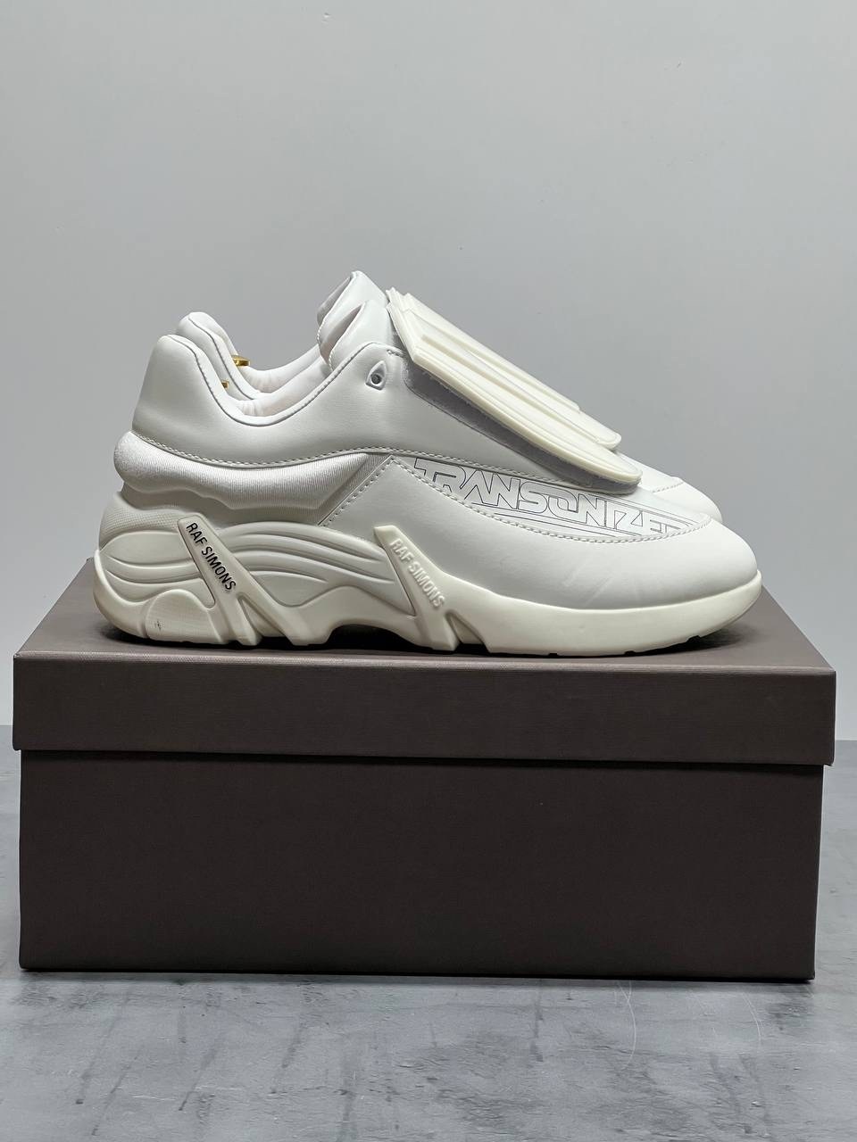 кроссовки antei raf simons,кроссовки raf simons antei белые,кроссовки raf simons ante,кроссовки raf simons (runner) цвет белый размер 42,raf simons белые кожаные низкие кроссовки