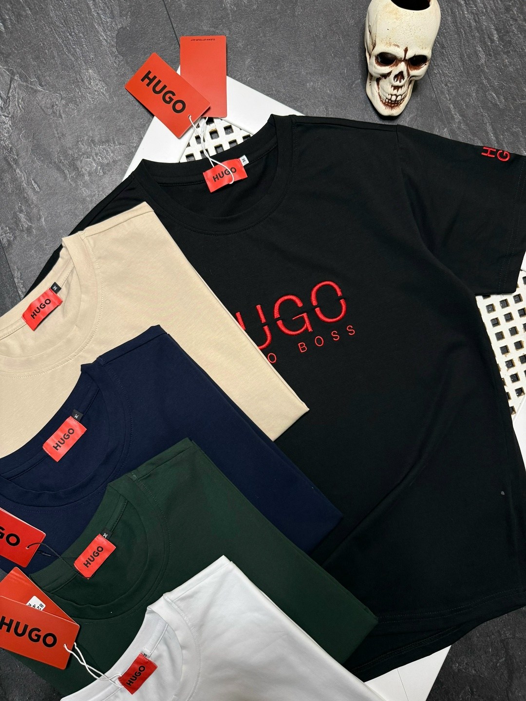 мужские футболки hugo boss,футболка hugo boss,футболки мужские белые,футболка хуго босс с надписью