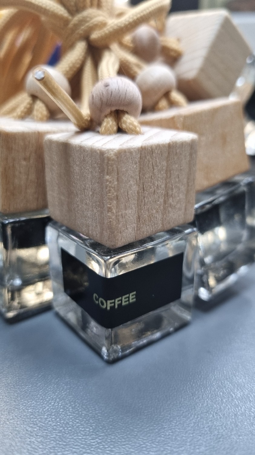 автопарфюм (ароматизатор для автомобиля) леввел пачули и ваниль,автопарфюм ароматизатор,автопарфюм ароматизатор для автомобиля,ароматизатор для автомобилей,автомобильные ароматизаторы