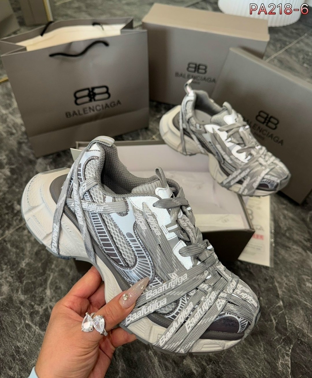 новая коллекция баленсиага 2026 кроссовки,кроссовки balenciaga 3xl,кроссовки balenciaga 3 xl,кроссовки баленсиага,