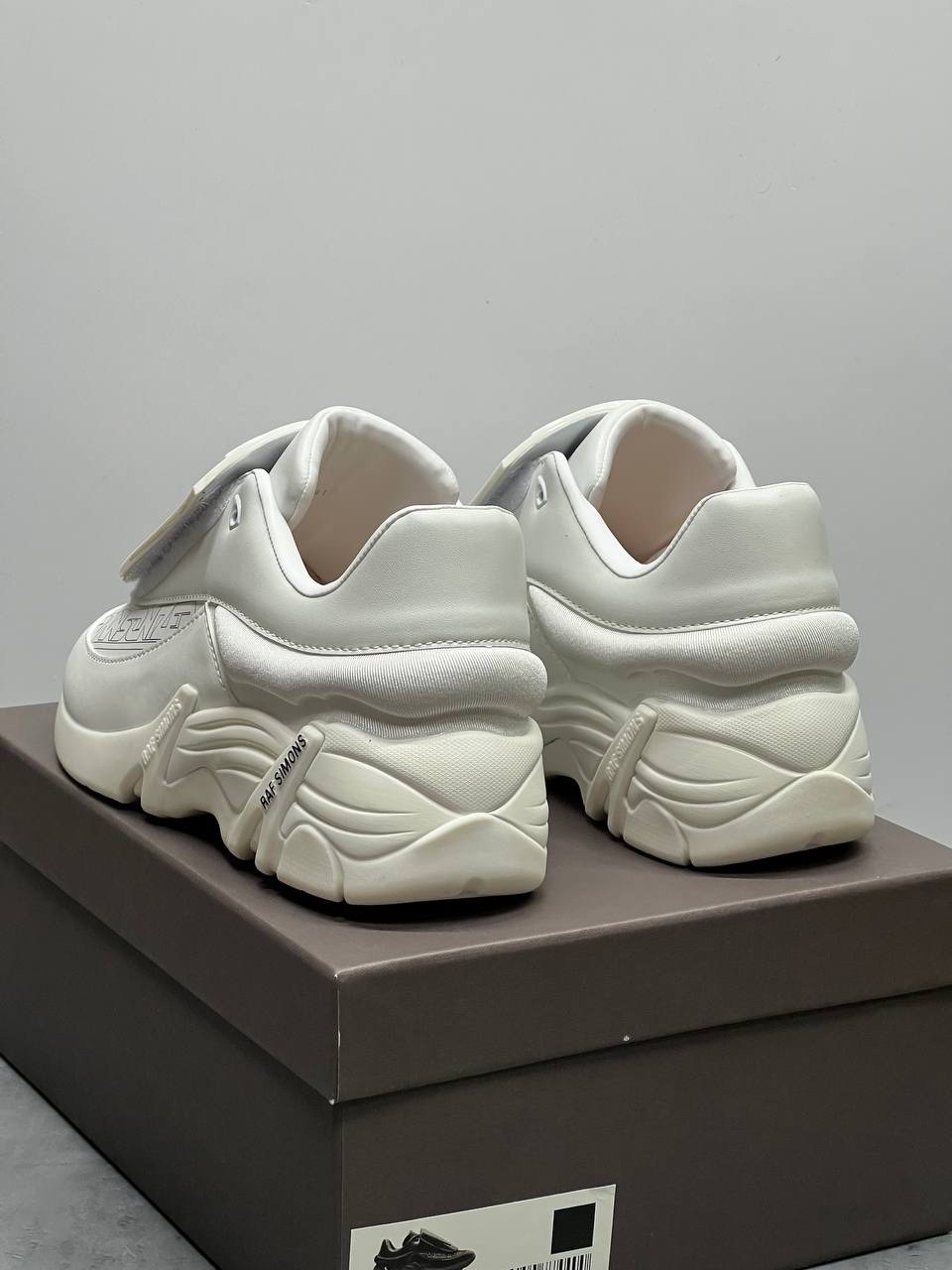 кроссовки antei raf simons,кроссовки raf simons antei белые,кроссовки raf simons ante,кроссовки raf simons (runner) цвет белый размер 42,raf simons белые кожаные низкие кроссовки