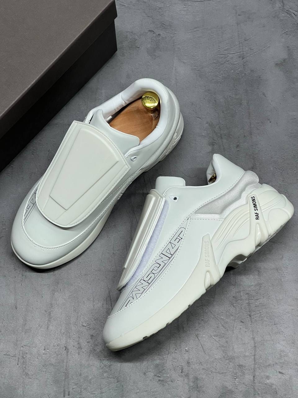 кроссовки antei raf simons,кроссовки raf simons antei белые,кроссовки raf simons ante,кроссовки raf simons (runner) цвет белый размер 42,raf simons белые кожаные низкие кроссовки