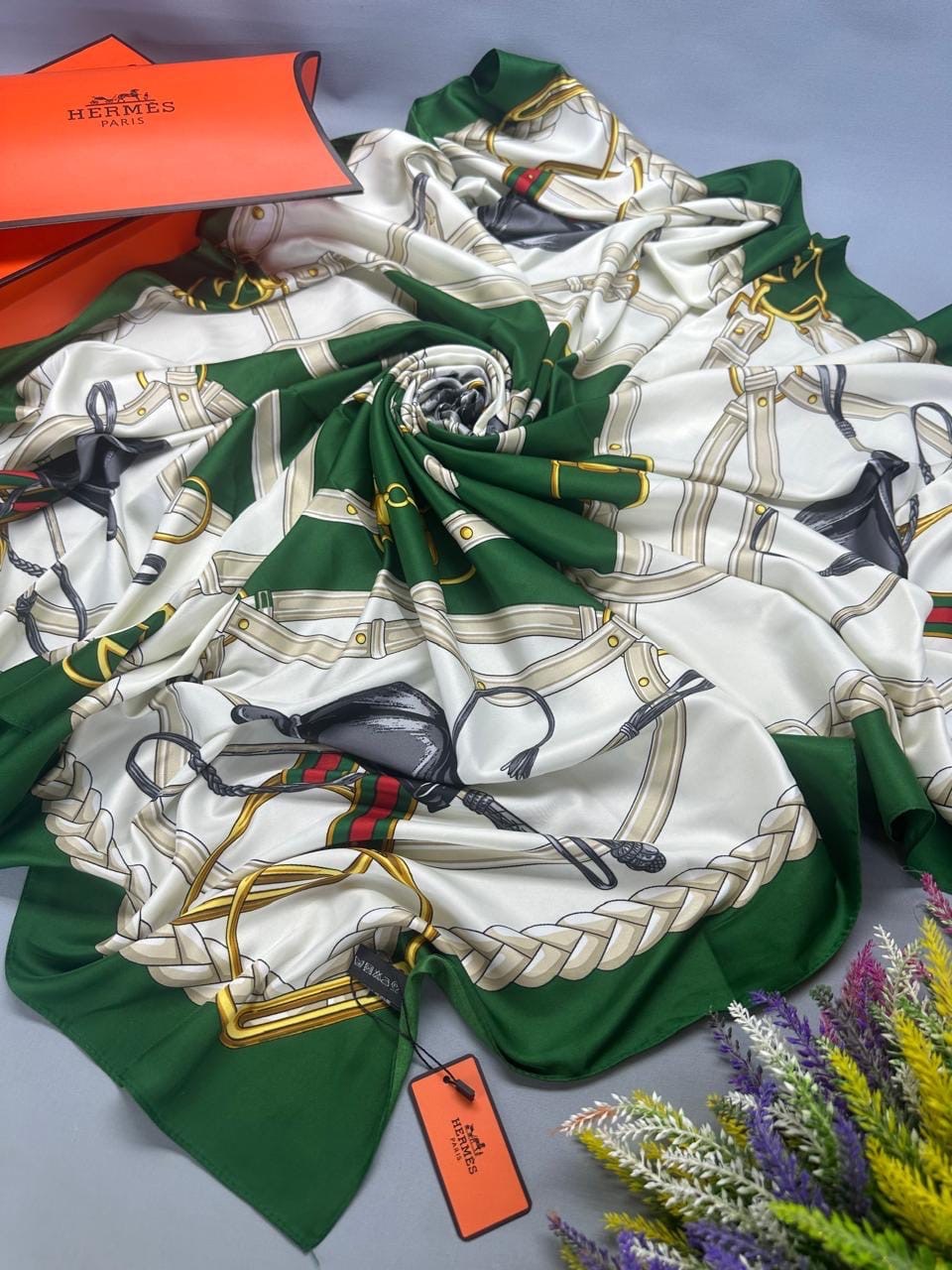 брендовый платок,шелковые платки,шарфы и платки,платки женские,платок женский шелковый