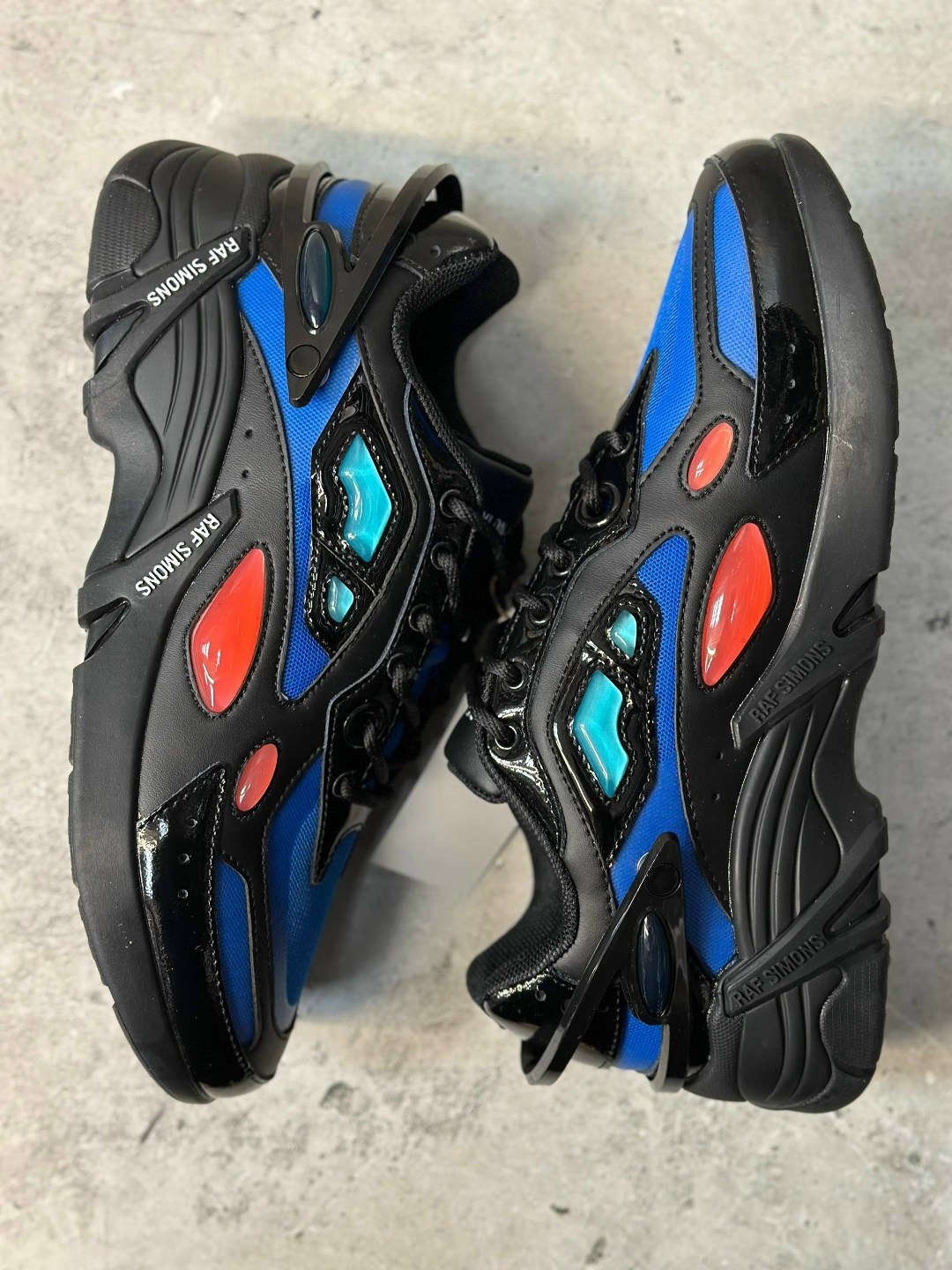 черные кроссовки cylon-21 raf simons,raf simons cylon-21 sneaker black & blue,кроссовки raf simons cylon-21 sneaker,raf simons cylon-21 кроссовки,кроссовки raf simons cylon-21 'black blue'