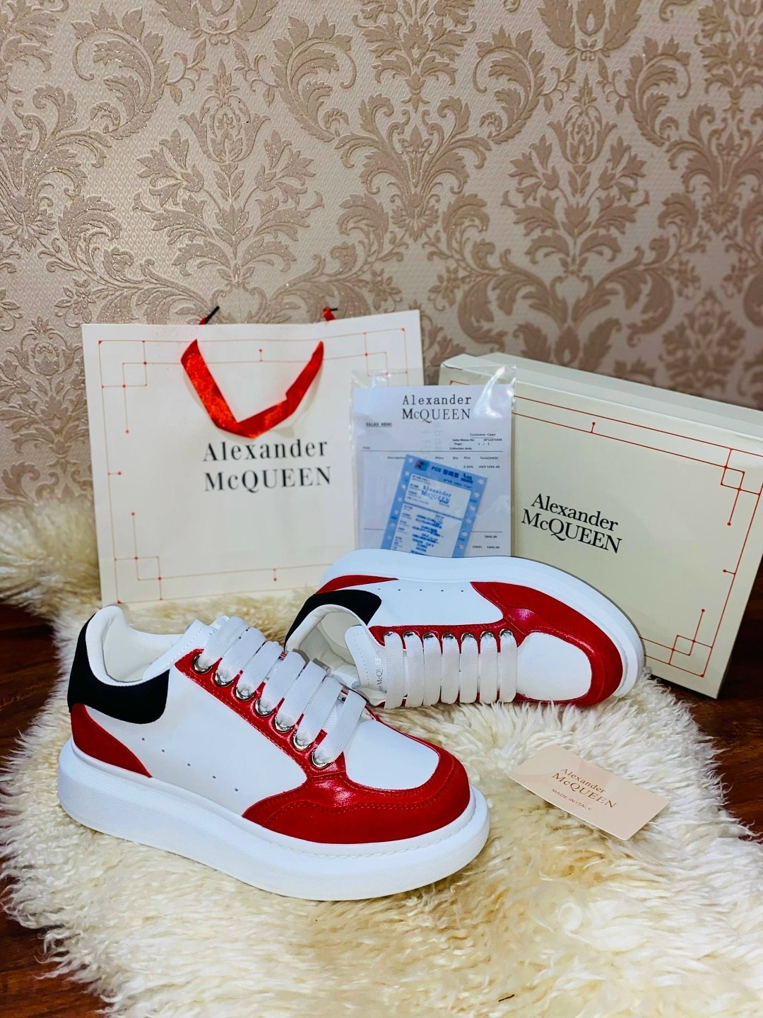 кроссовки alexander mcqueen,alexander mcqueen женские кроссовки красный цвет,кеды alexander mcqueen,alexander mcqueen кроссовки мужские,alexander mcqueen кроссовки женские