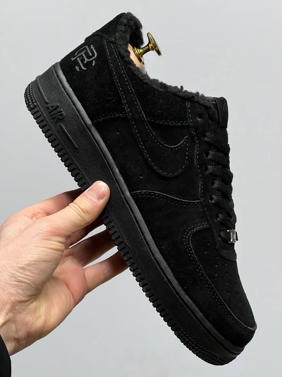 кроссовки зимние на меху nike air force 1 low,зимние кроссовки на меху черного цвета nike air force 1 low black,,кроссовки nike air force 1 mid a117034 black зимние с мехом,кроссовки nike air for