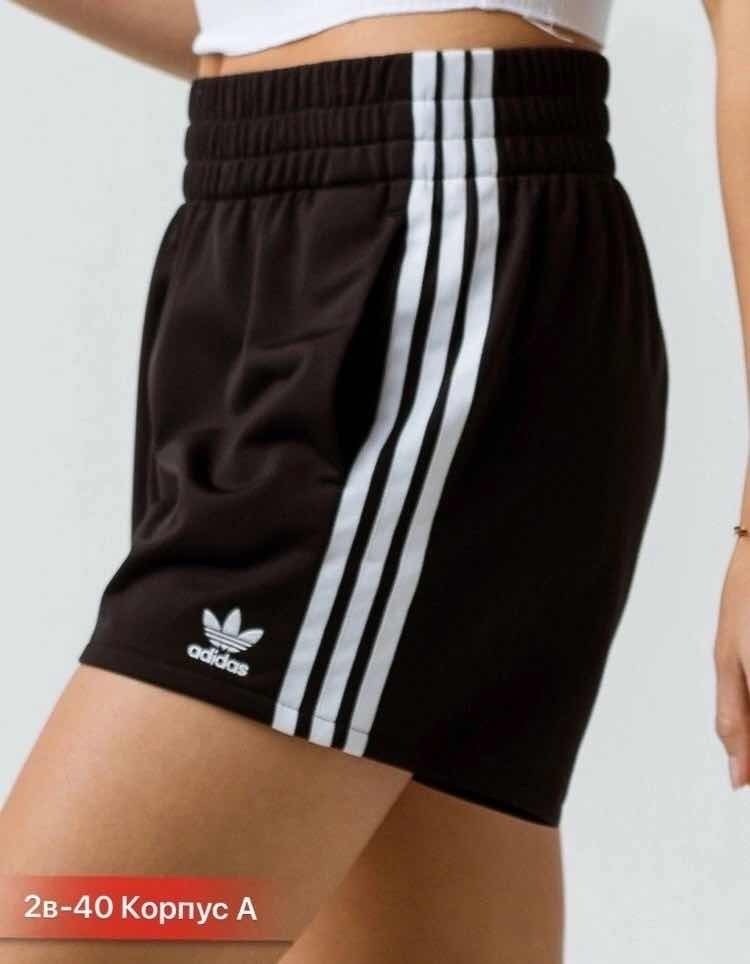 шорты женские adidas,шорты и футболка адидас женские,шорты адидас три полоски,женские спортивные шорты adidas,спортивные костюм