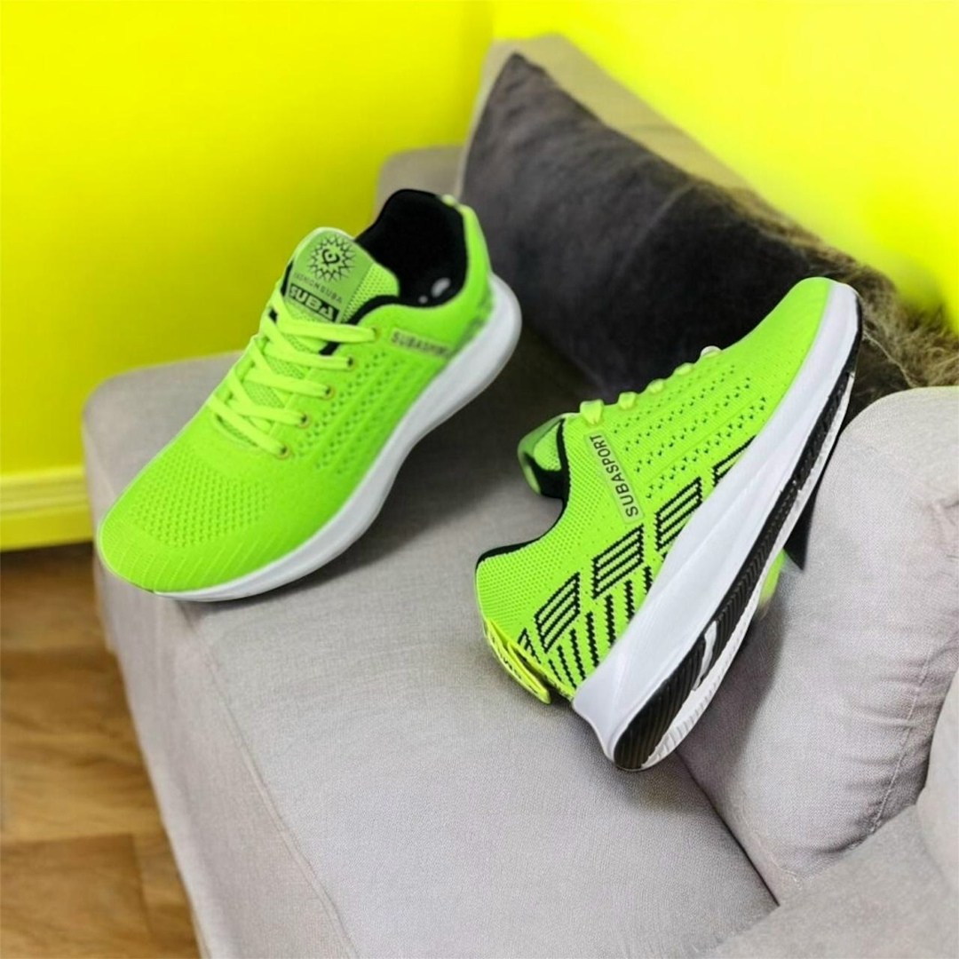 кроссовки,кроссовки женскиe,спортивная ,дышащие кроссовки,
