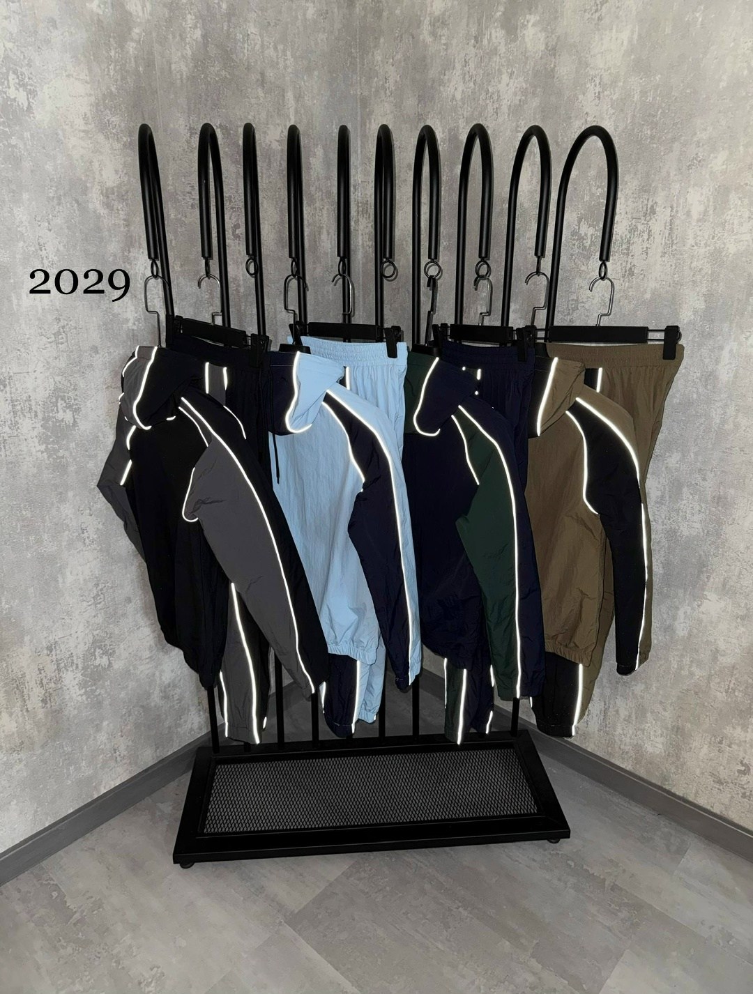 мужской спортивный костюм,спортивный костюм,спортивный костюм adidas,луи виттон спортивный костюм мужской,спортивные костюмы адидас