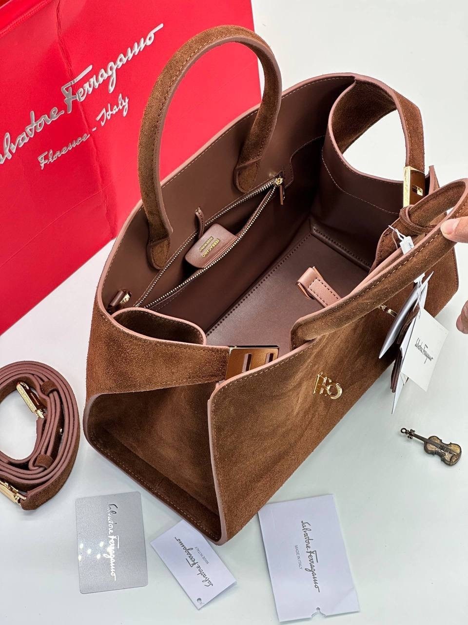 сумка salvatore ferragamo,замшевая сумка,сумка ferragamo,женская брендовая сумка,сумка женская