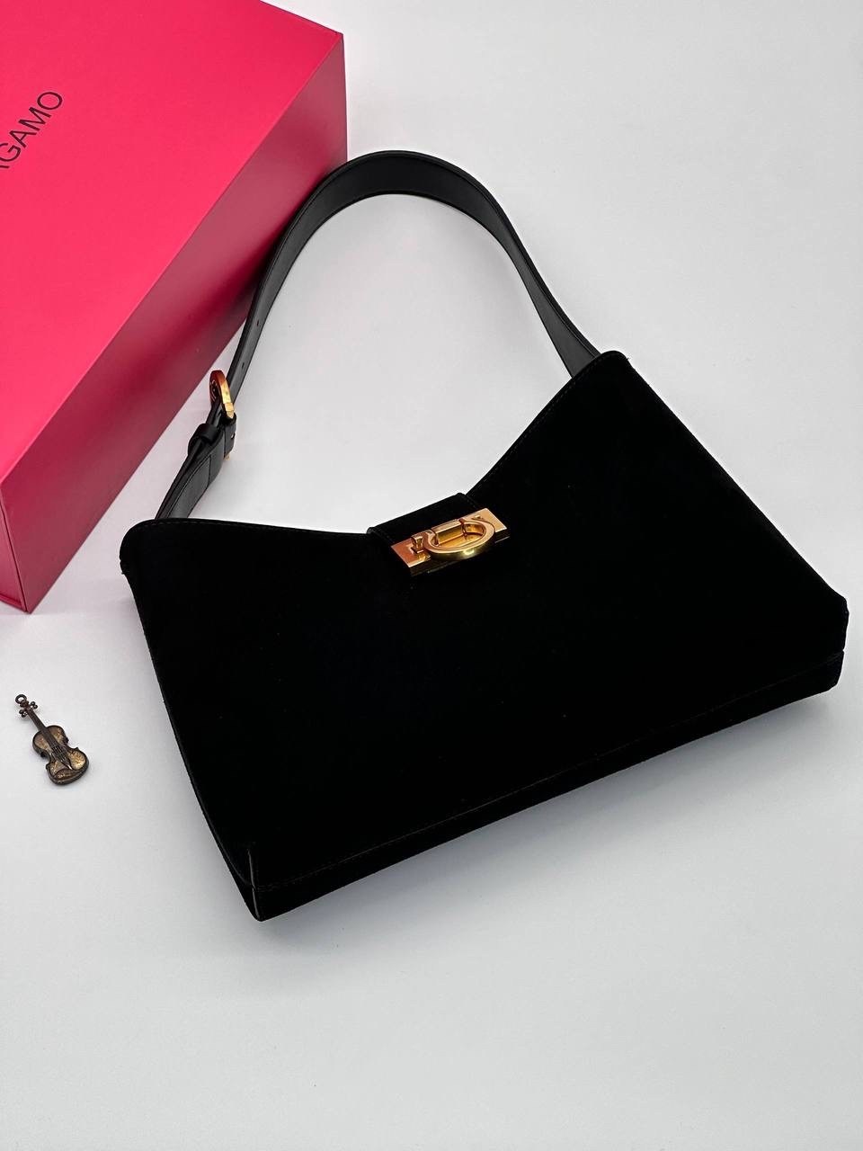 salvatore ferragamo сумка,сумка ferragamo,сумка,замшевая сумка,сумка женская