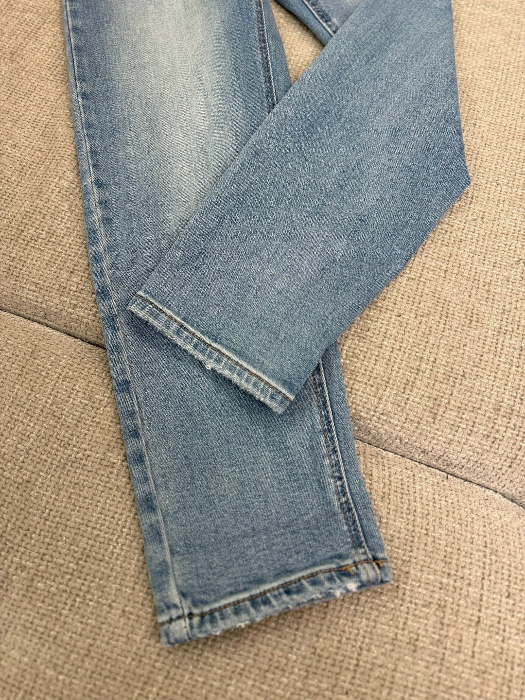 джинсы женские,джинсы,джинсы джинсы,стильные джинсы,одежда джинсы