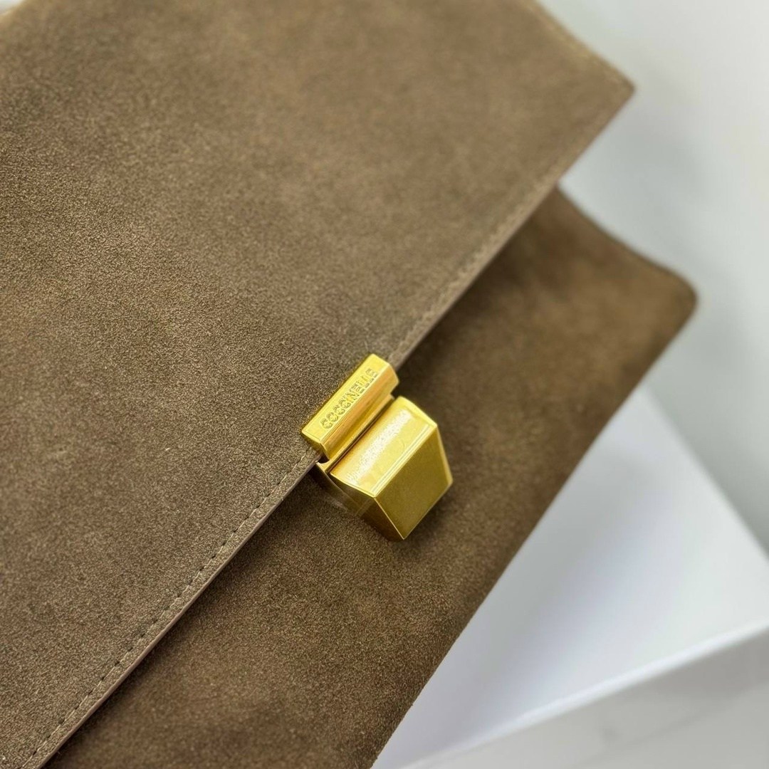 сумка coccinelle натуральная замша,coccinelle сумка,замшевая сумка coccinelle,сумка женская coccinelle,замшевая сумка