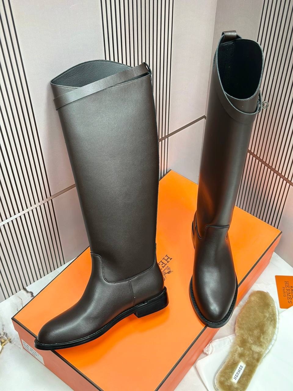 сапоги эрмес,сапоги hermes жокейские,сапоги hermes,сапоги hermes женские кожаные чёрного цвета,женские сапоги hermes