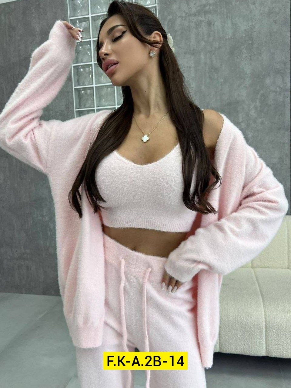 женский костюм тройка,женские костюмы,костюмы трикотажные,костюм двойка кашемир,костюм женский на флисе