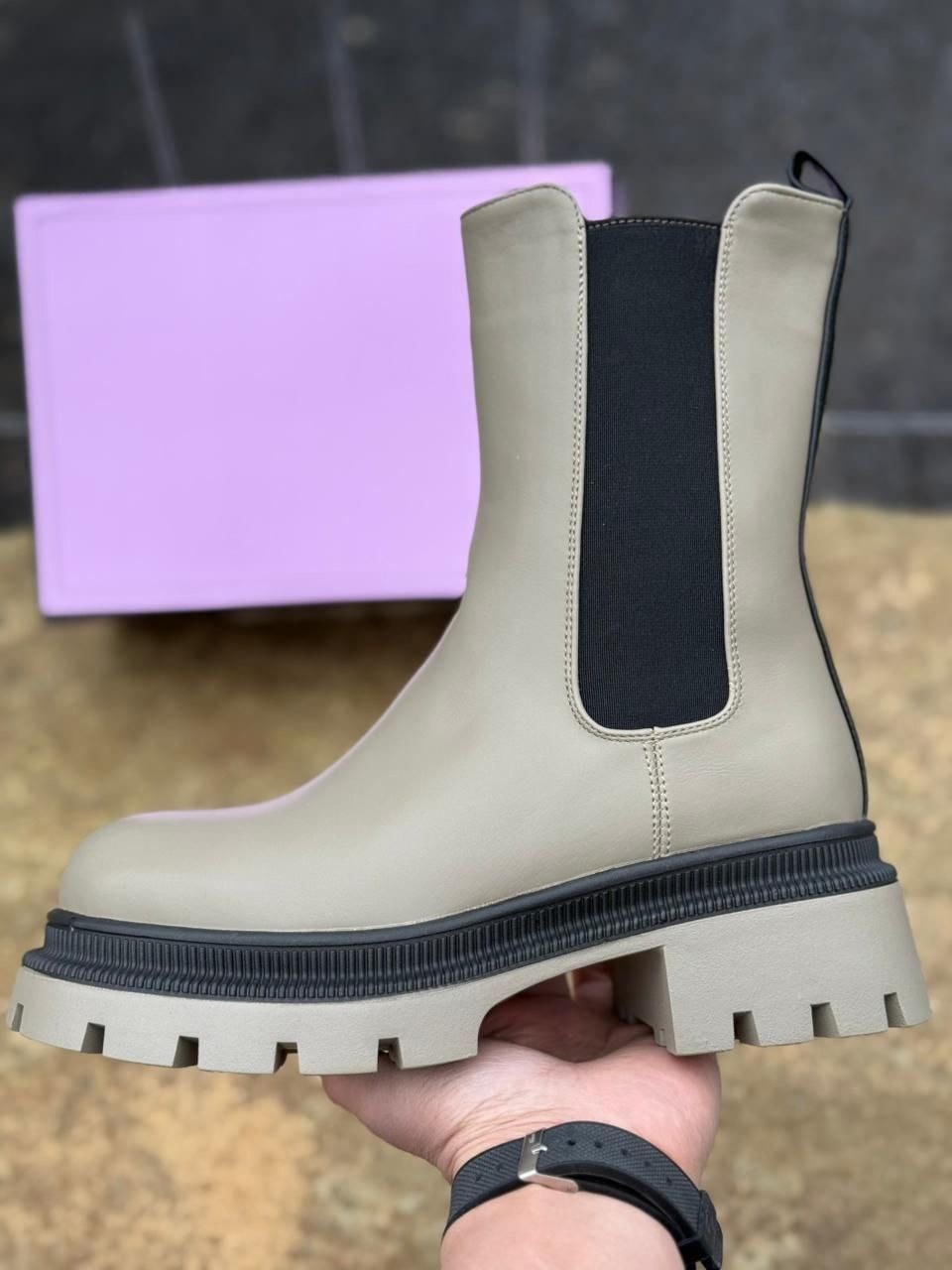 белые ботинки прада женские,ботинки женские,, женская,женские ботинки челси