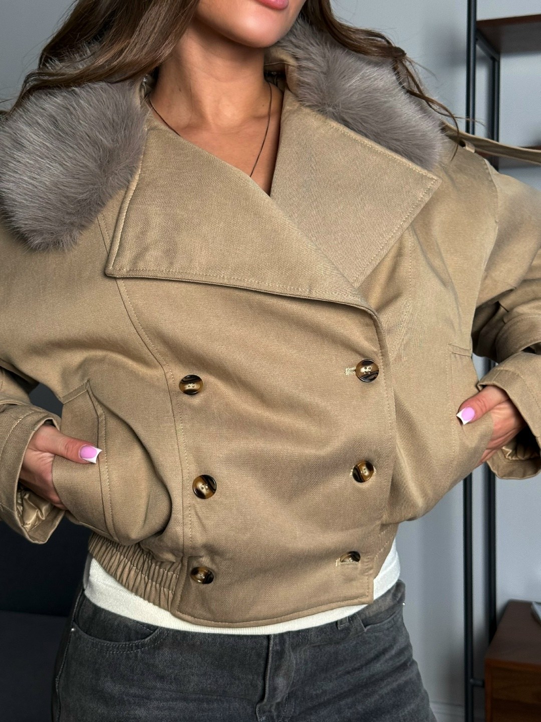 куртка стильная,куртка женская бежевая,женская зимняя куртка,куртка с мехом,куртка