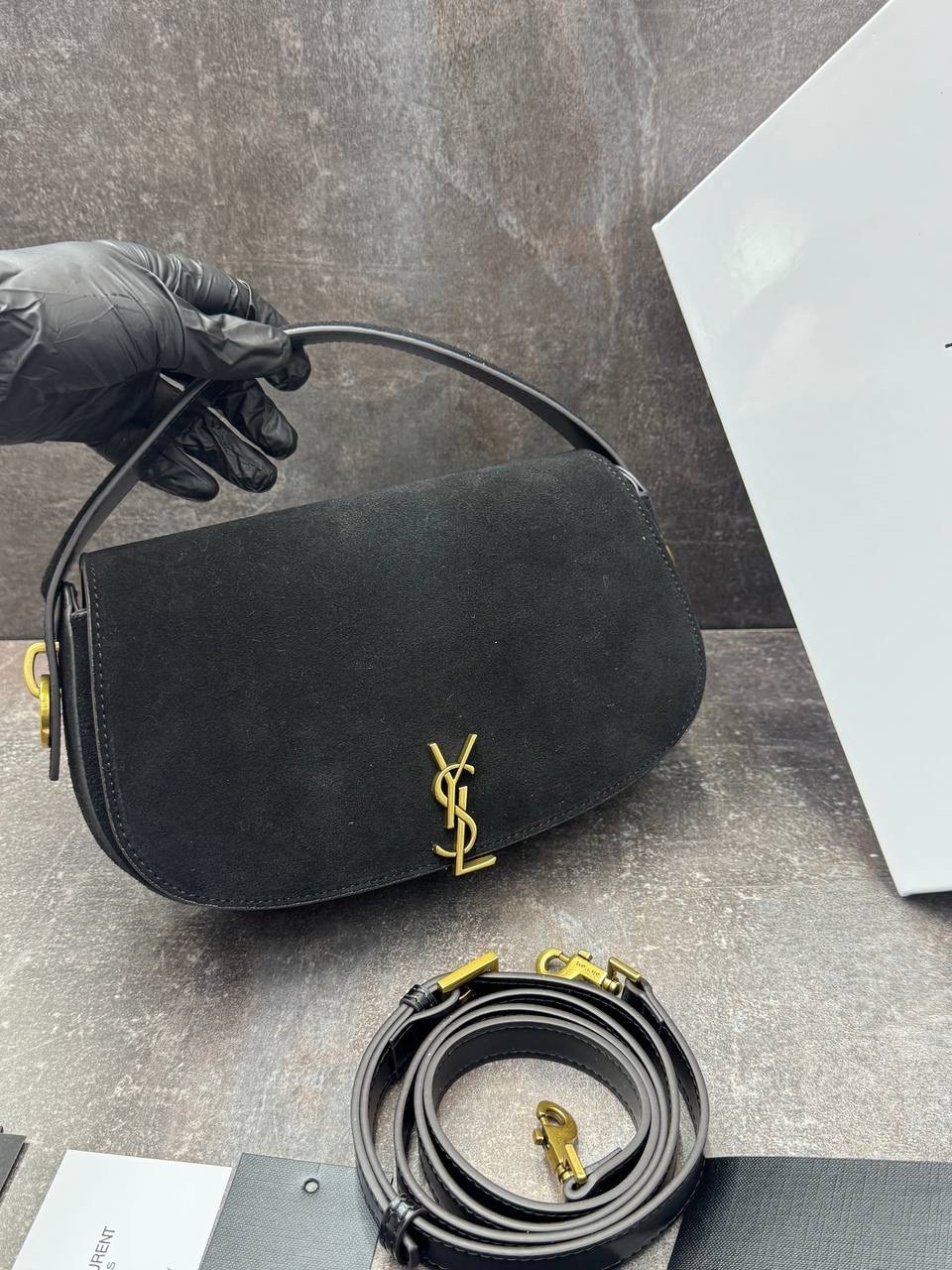 сумка "yves saint laurent",сумка женская yves saint laurent,yves saint laurent женская чёрная замшевая сумка 25x13 см,сумка saint laurent,сумка с ручкой saint laurent ysl замша кожа чёрная