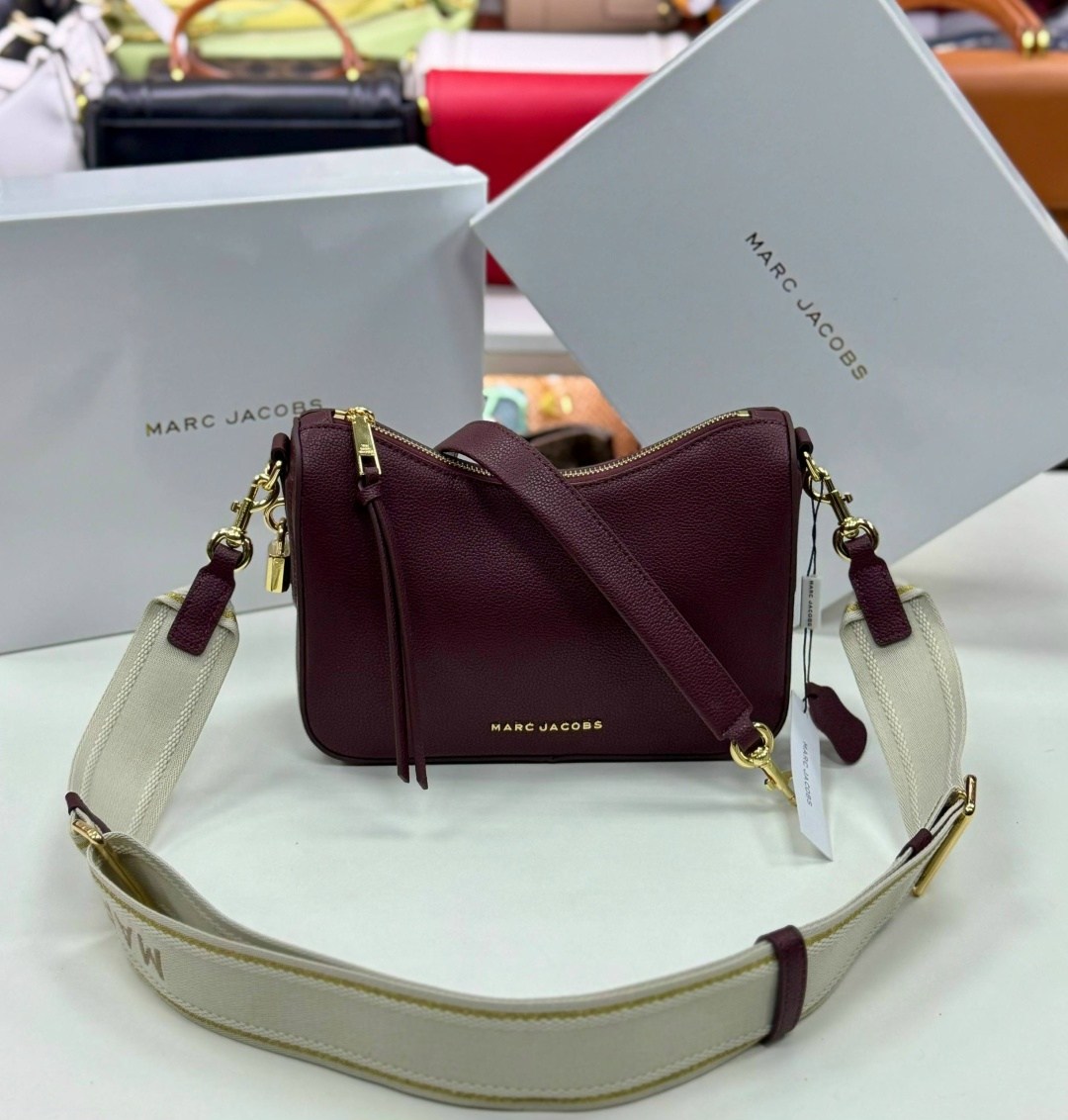 сумка marc jacobs 25-16 см натуральная замша,сумка-хобо через плечо marc jacobs,сумка marc jacobs натуральная кожа,сумка marc jacobs женская,сумка marc jacobs