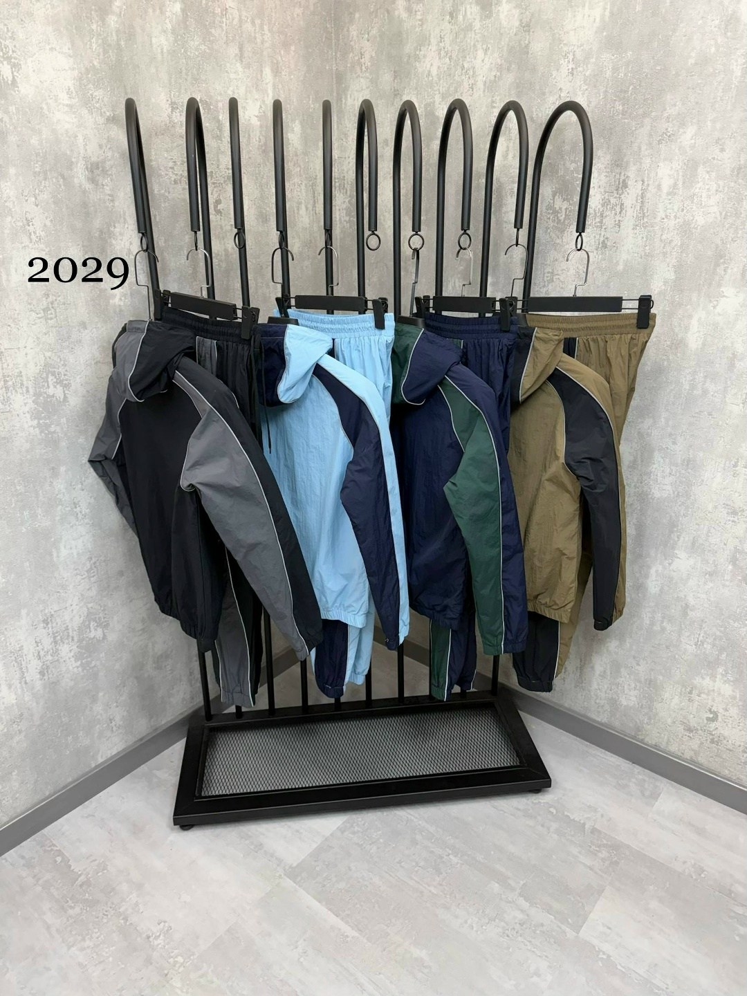 мужской спортивный костюм,спортивный костюм,спортивный костюм adidas,луи виттон спортивный костюм мужской,спортивные костюмы адидас