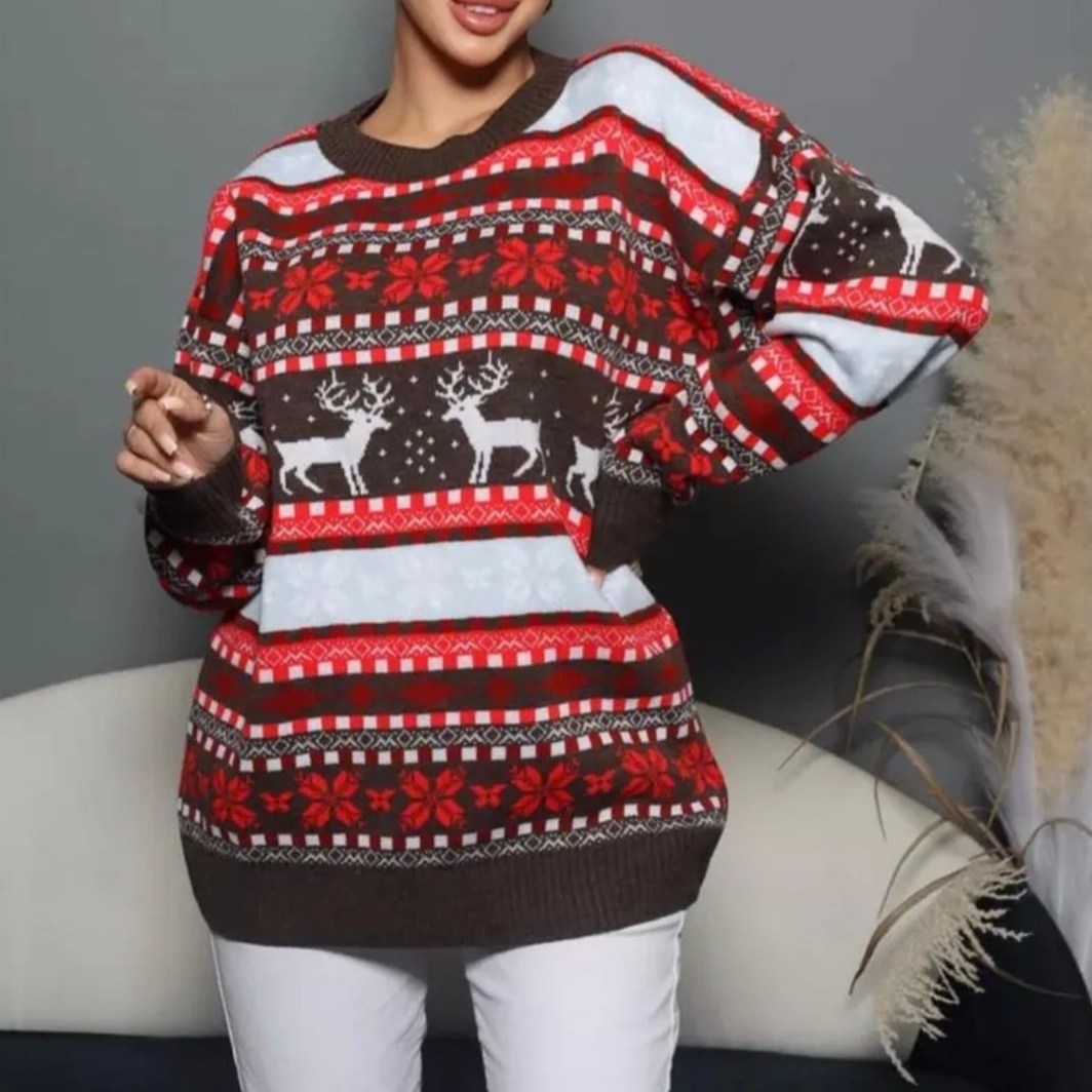 свитер женский с новогодним принтом saltrendy,новогодний вязаный свитер оверсайз с принтом олени saltrendy,свитер новогодний оверсайз с оленями вязаный джемпер fashionsofi,свитер t&th новогодний,свите