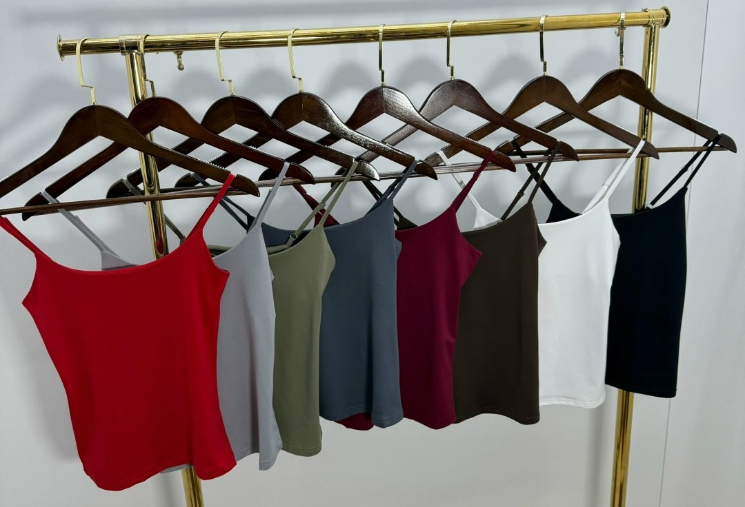 белые брюки,брюки женские,стильная одежда,стильные наряды,брюки свободного кроя